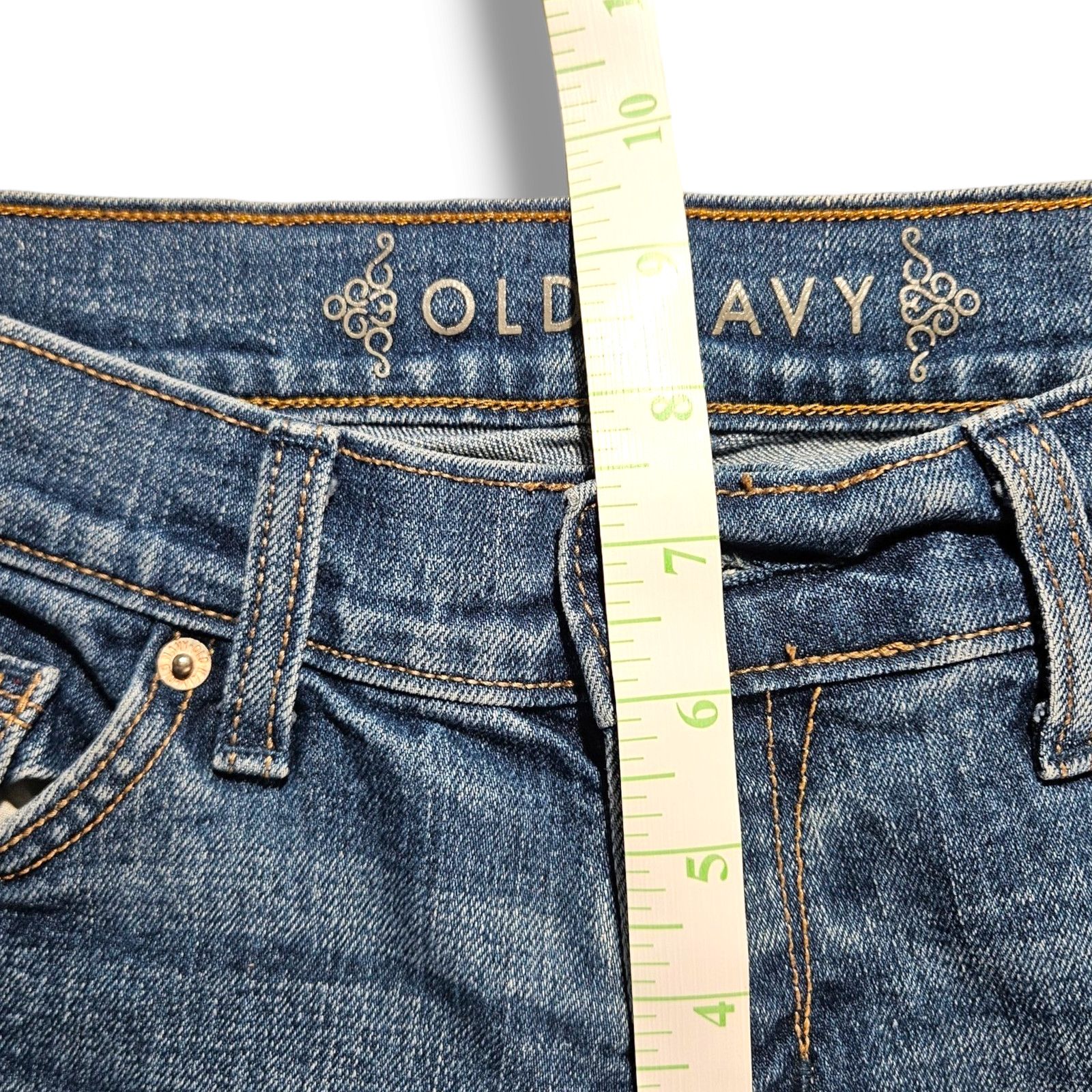 Old Navy EUC Old Navy Distressed Boyfriend Skinny Jeans Sz. 0 Regular Size 25" / US 0 / IT 36 - 8 Thumbnail