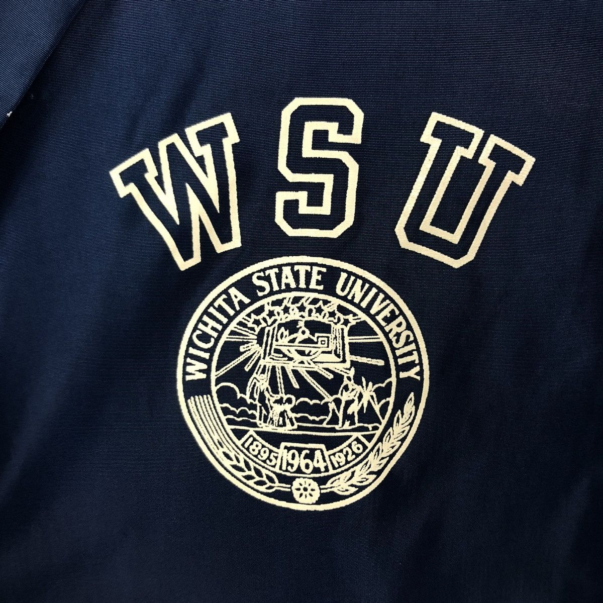 Champion 🔥TRUE VINTAGE CHAMPION RUNNINGMAN WICHITA STATE UNIVERSITY Size US M / EU 48-50 / 2 - 19 Thumbnail