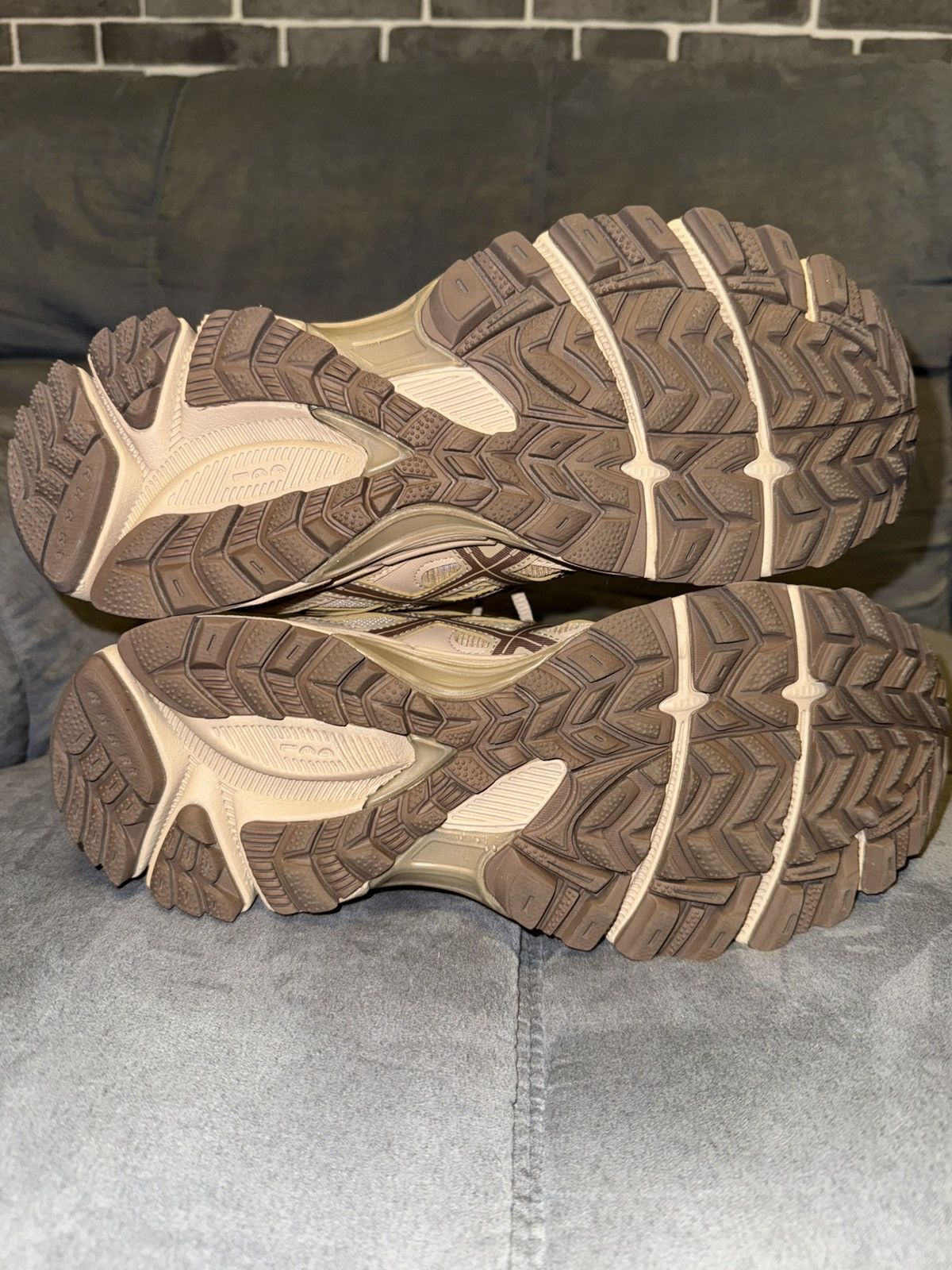 Asics ASICS Gel-Kahana 8 Trail Running Shoes– Size 8.5 (Worn Once) Size US 8.5 / EU 41-42 - 5 Thumbnail