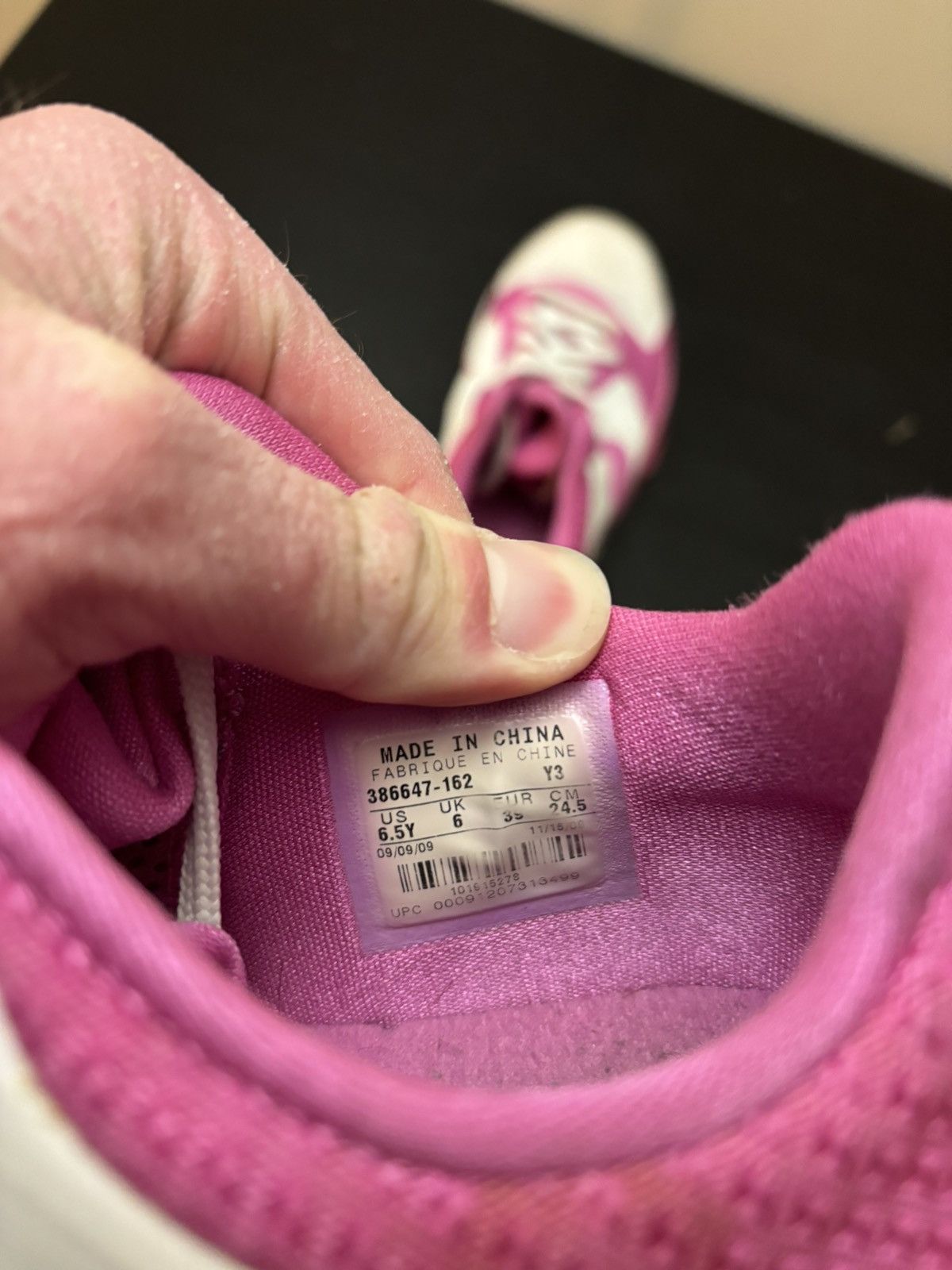 Nike Nike Kobe 5 Think Pink GS Size US 6.5 / EU 39-40 - 8 Thumbnail