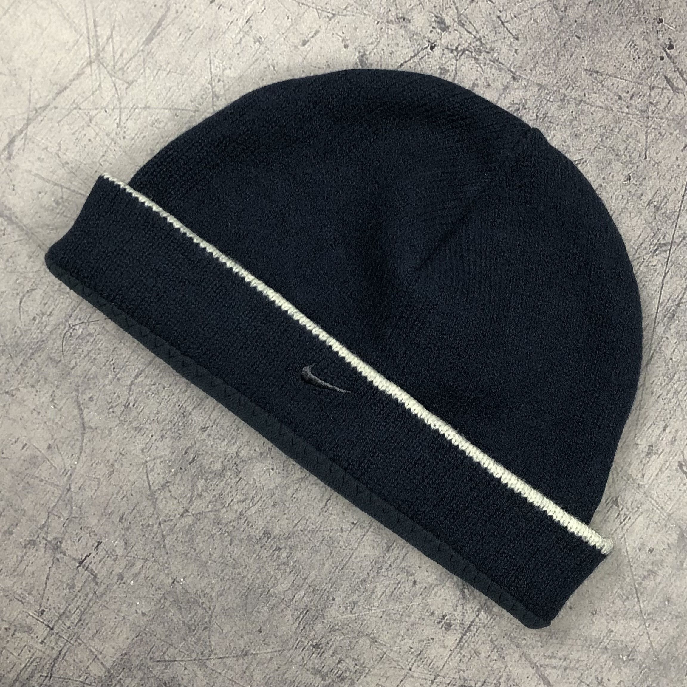 Nike Y2K Nike Beanie Hat Size ONE SIZE - 2 Thumbnail