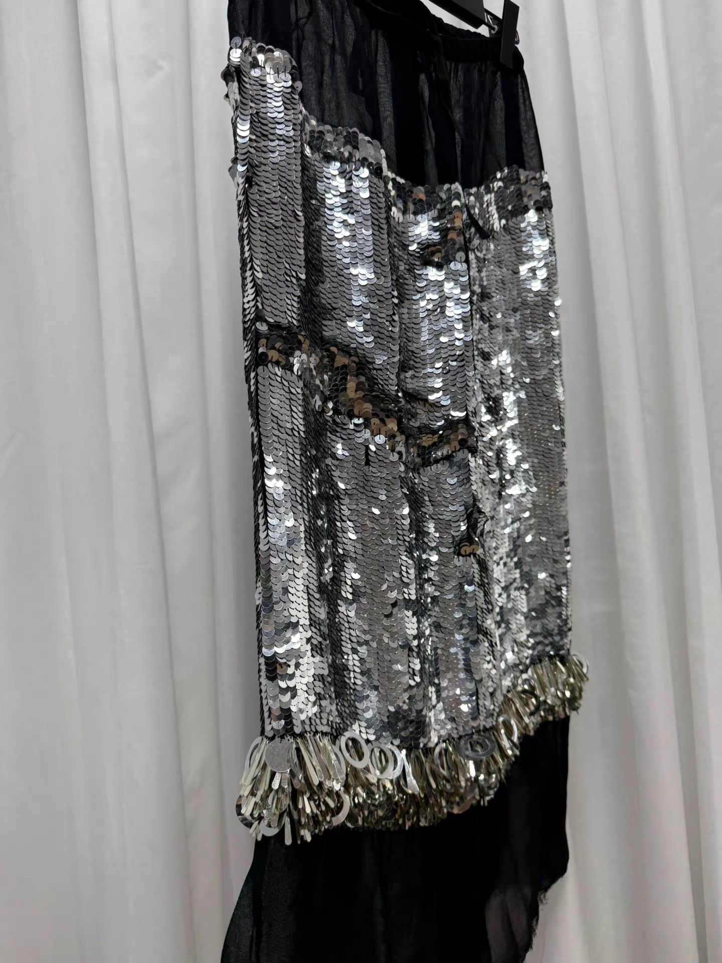 Dries Van Noten Dries van noten Heavy Sequin Midi Skirt K20 Size 24" / US 00 / IT 34 - 4 Thumbnail