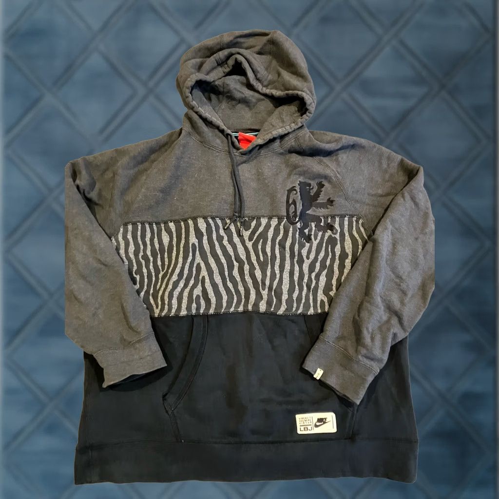 Nike Nike LeBron James Zebra Print Hoodie - Men's XL Gray Pullover Hooded Hoodie Size US XL / EU 56 / 4 - 1 Thumbnail