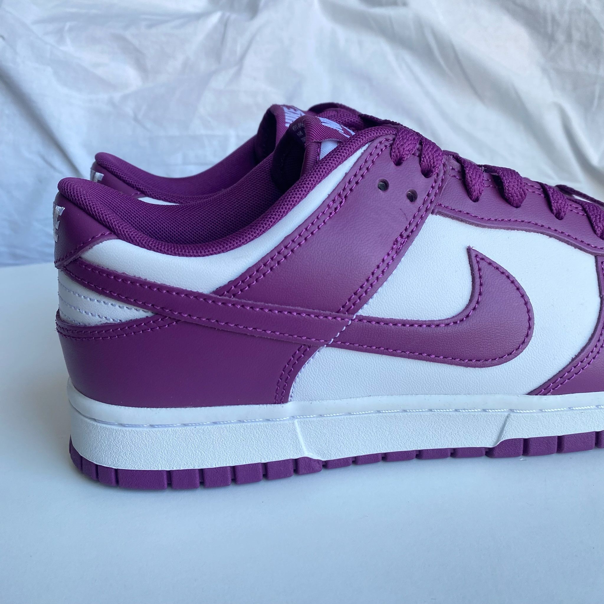 Nike Nike Dunk Low Size US 10.5 / EU 43-44 - 7 Thumbnail