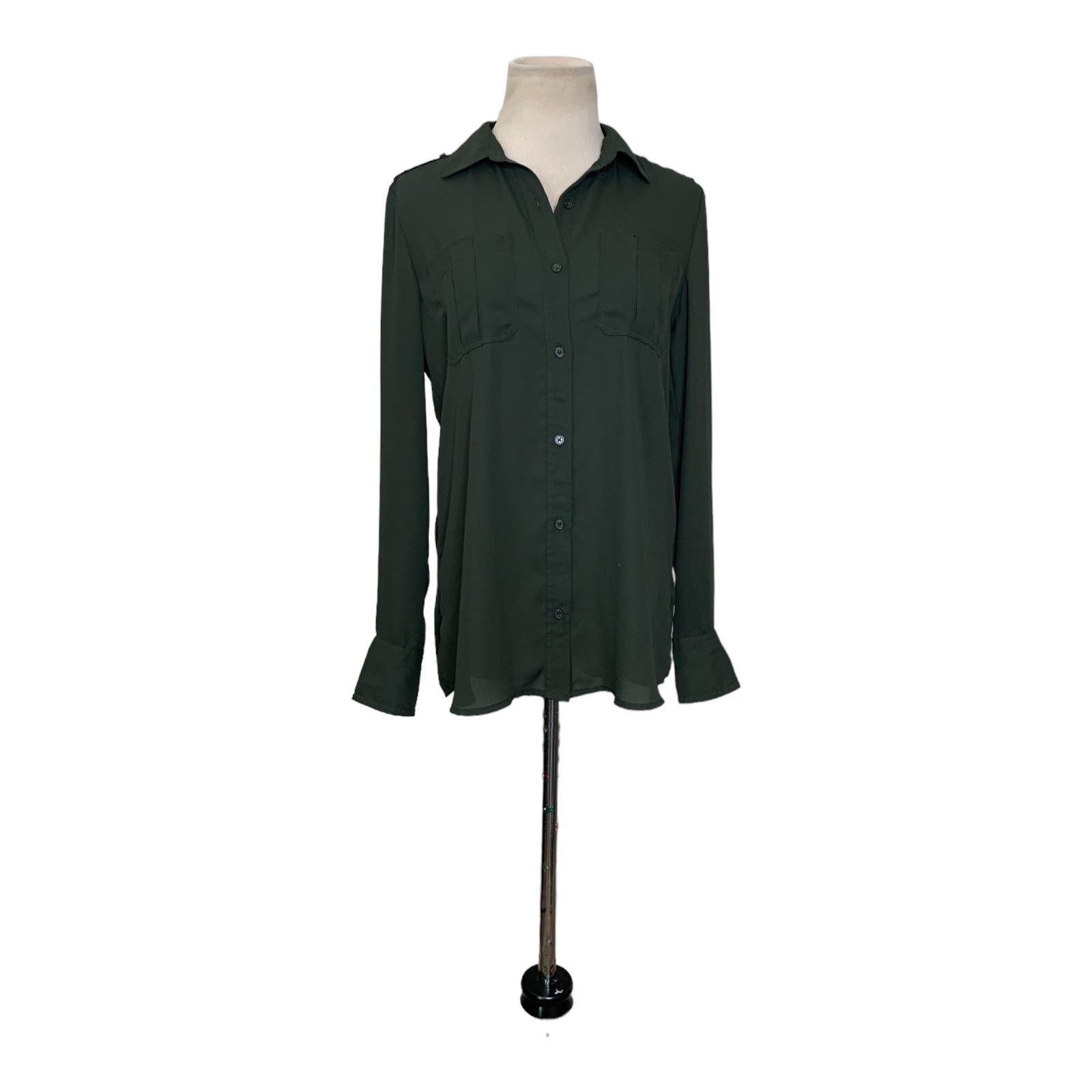 Banana Republic Banana Republic green long sleeves buttoned blouse size XS Size XS / US 0-2 / IT 36-38 - 10 Thumbnail
