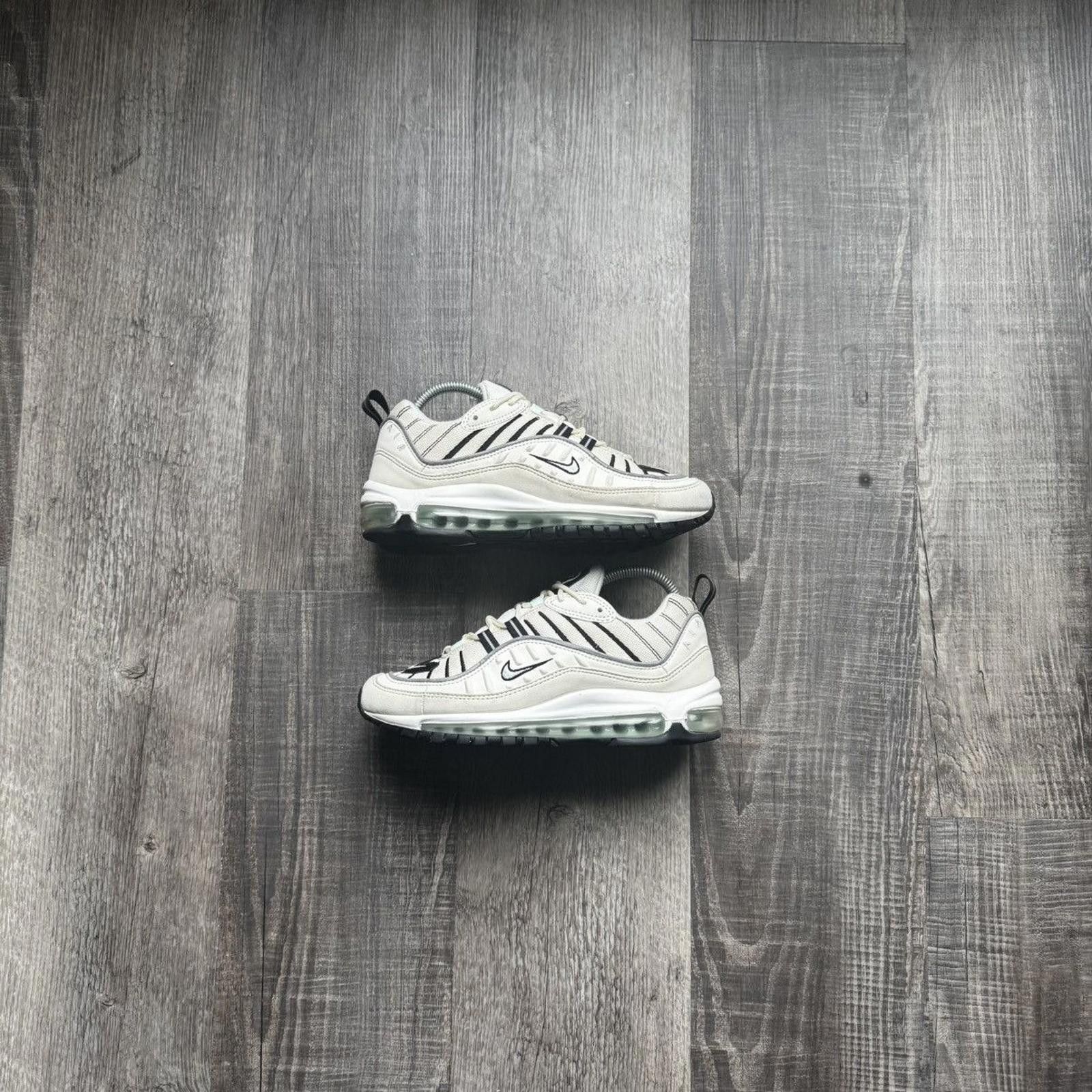 Nike NIKE • Air Max '98 "Sail Igloo" (7M) Size US 7 / EU 40 - 1 Thumbnail