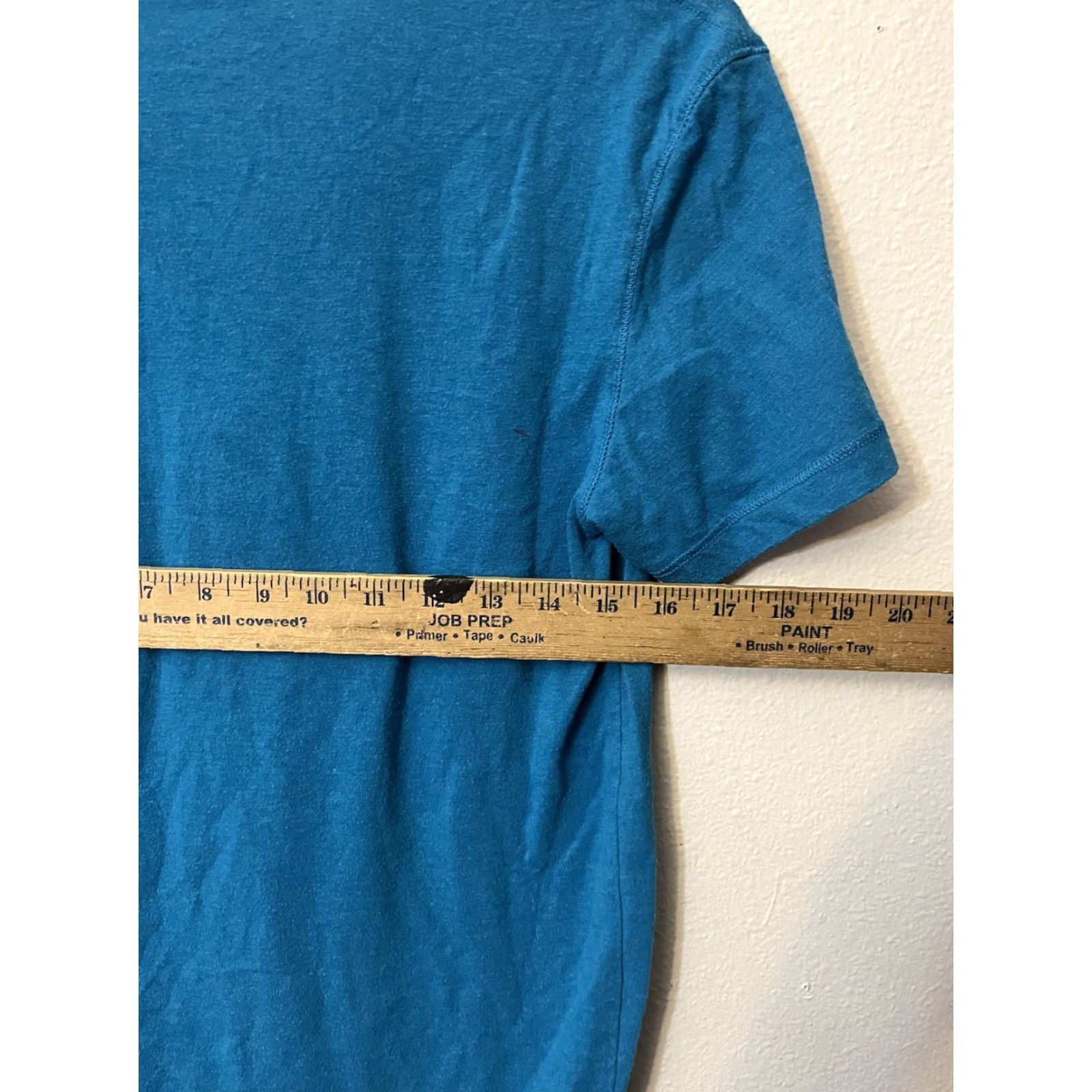 American Eagle Outfitters AMERICAN EAGLE V-Neck T-Shirt Men's Small Blue Cotton Solid Regular Fit Size US S / EU 44-46 / 1 - 6 Thumbnail