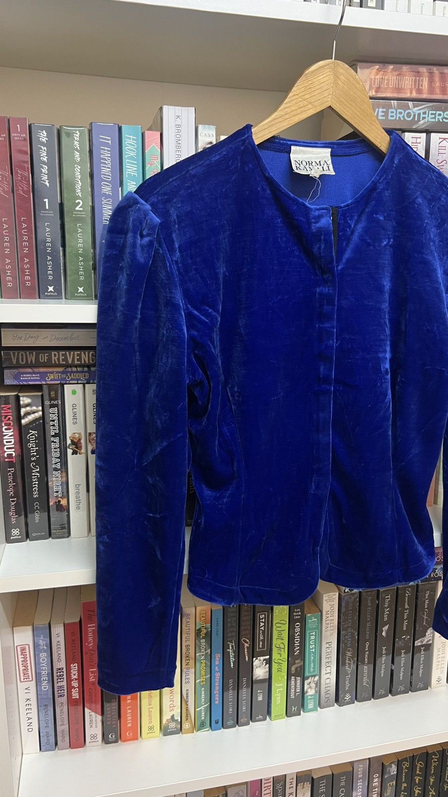 Norma Kamali Norma Kamali Snap Button Velvet Sweater Size M / US 6-8 / IT 42-44 - 3 Thumbnail
