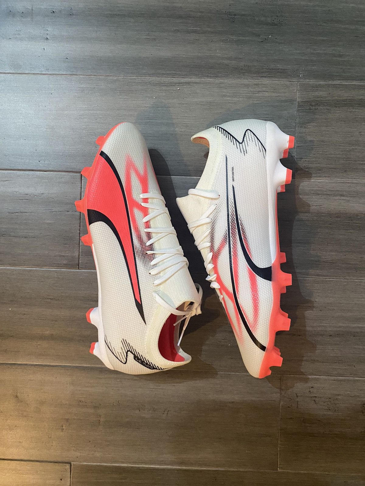 Puma Puma soccer boots Size US 13 / EU 46 - 1 Thumbnail