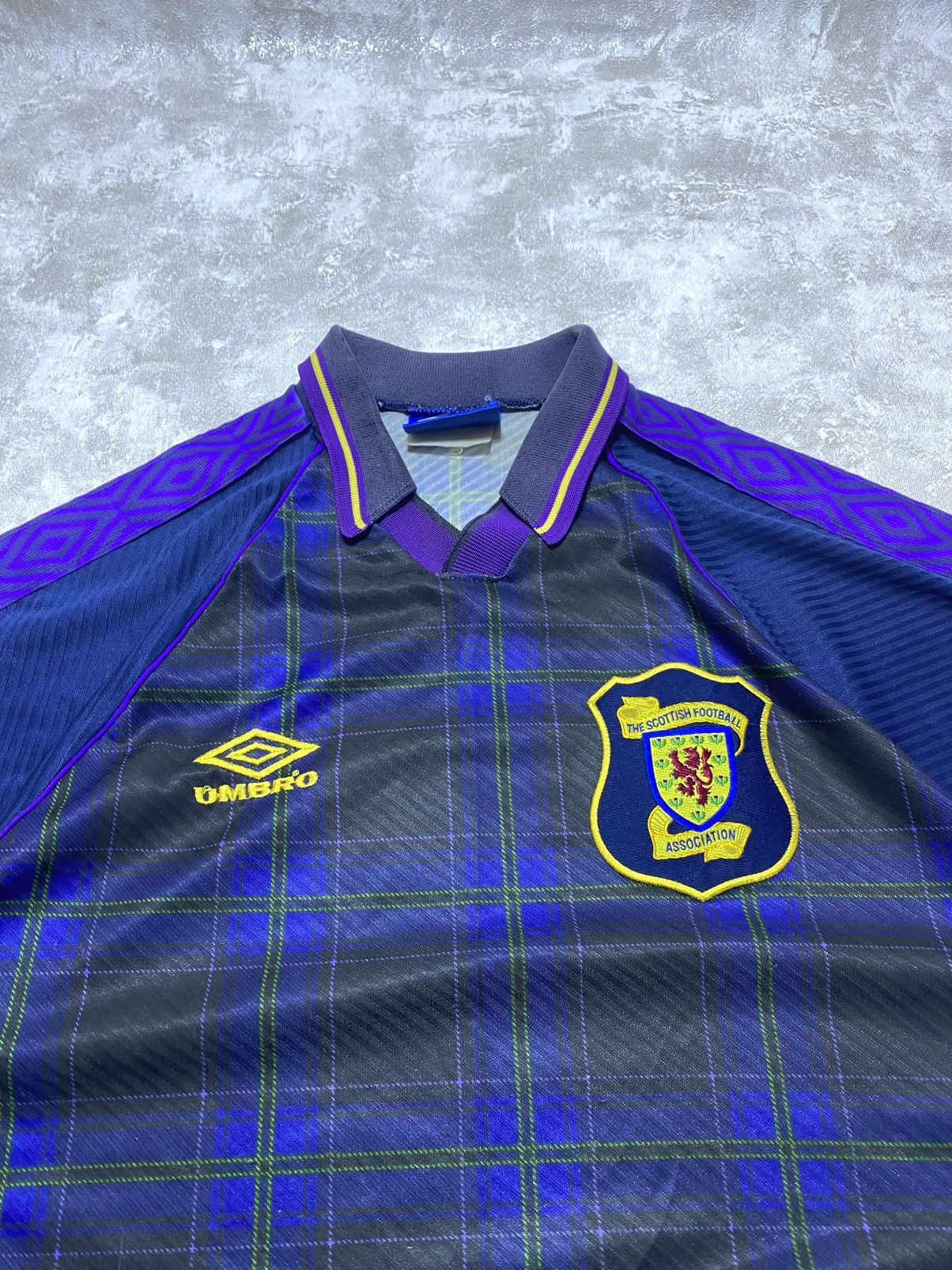 Umbro Vintage 1996 Scotland Away Shirt Umbro Tartan Pattern Rare Size US L / EU 52-54 / 3 - 3 Thumbnail