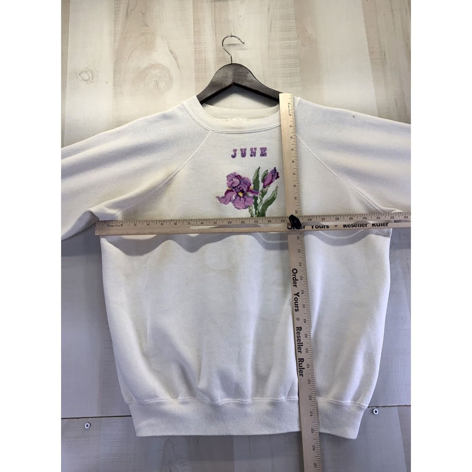 Hanes VINTAGE Hanes Her Way Needle Point Embroidered June Floral Print Sweatshirt L Womens Ivy Size L / US 10 / IT 46 - 4 Thumbnail