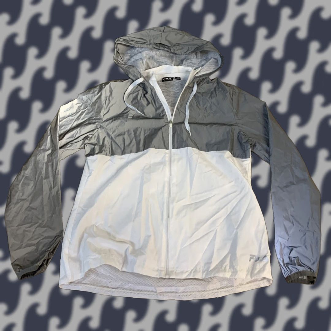 Fila **FILA PREOWNED SIZE XS BLACK HOODED TRACK JACKET** User: FILA PREOWNED SIZE XS BLACK HOODED TRACK JACKET Size XS / US 0-2 / IT 36-38 - 1 Thumbnail