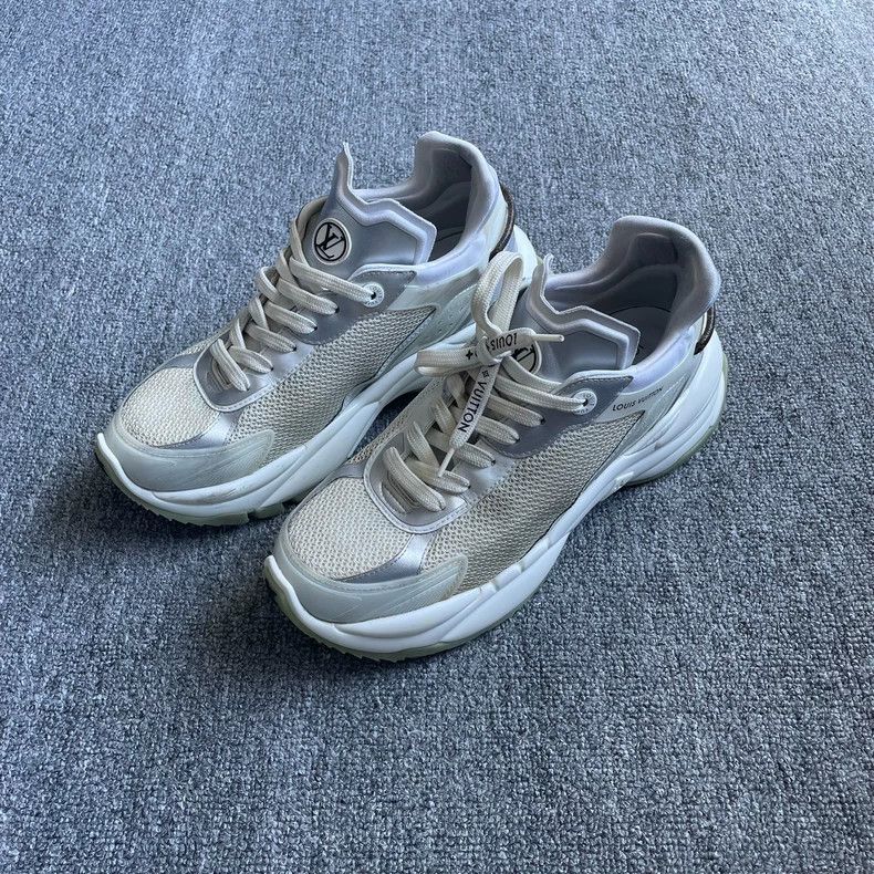 Louis Vuitton LOUIS VUITTON Run 55 Sneakers Size US 8.5 / EU 41-42 - 1 Thumbnail
