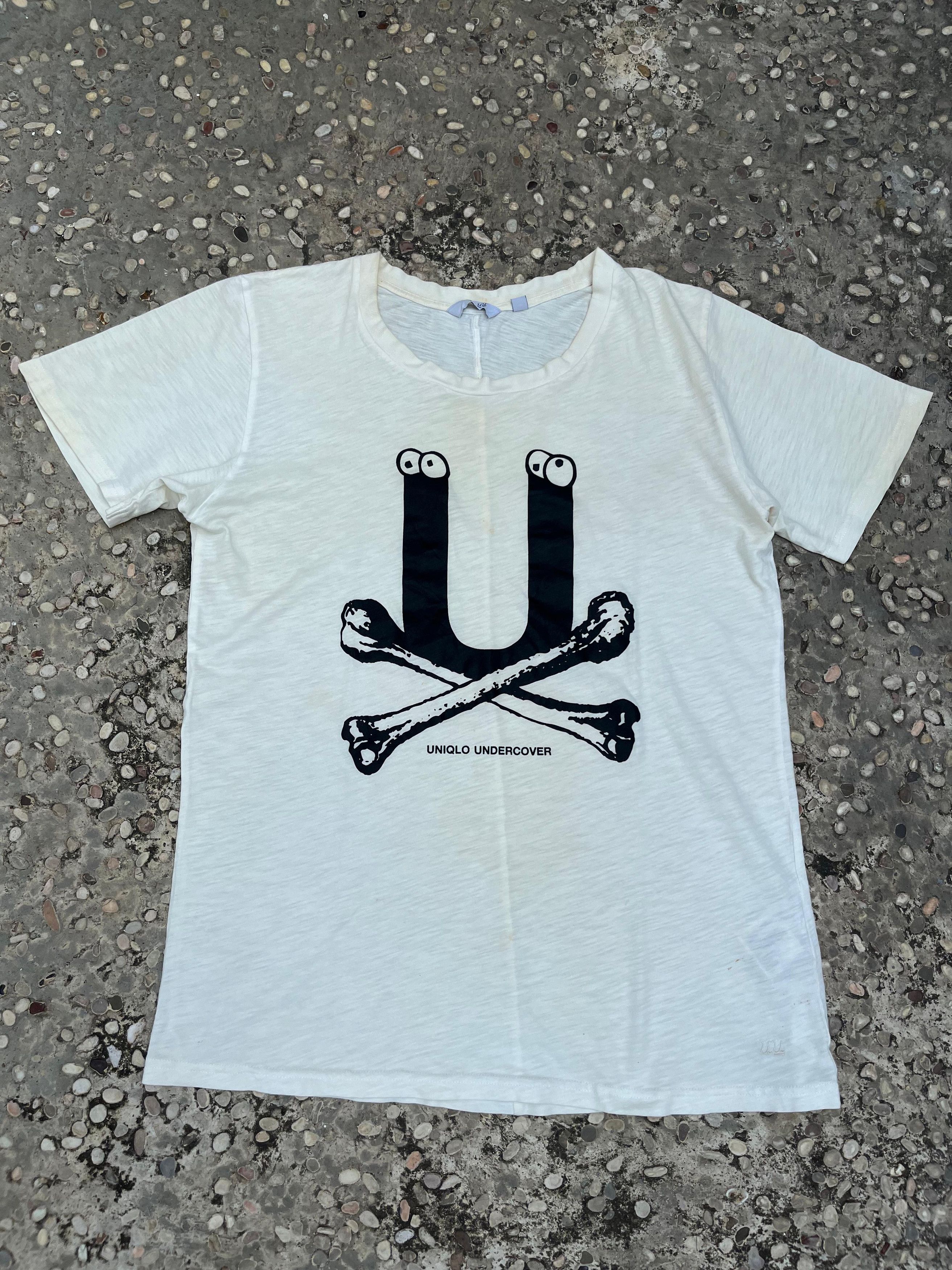 Undercover × Uniqlo Undercover X Uniqlo Crossbone Tshirt Size US L / EU 52-54 / 3 - 1 Thumbnail