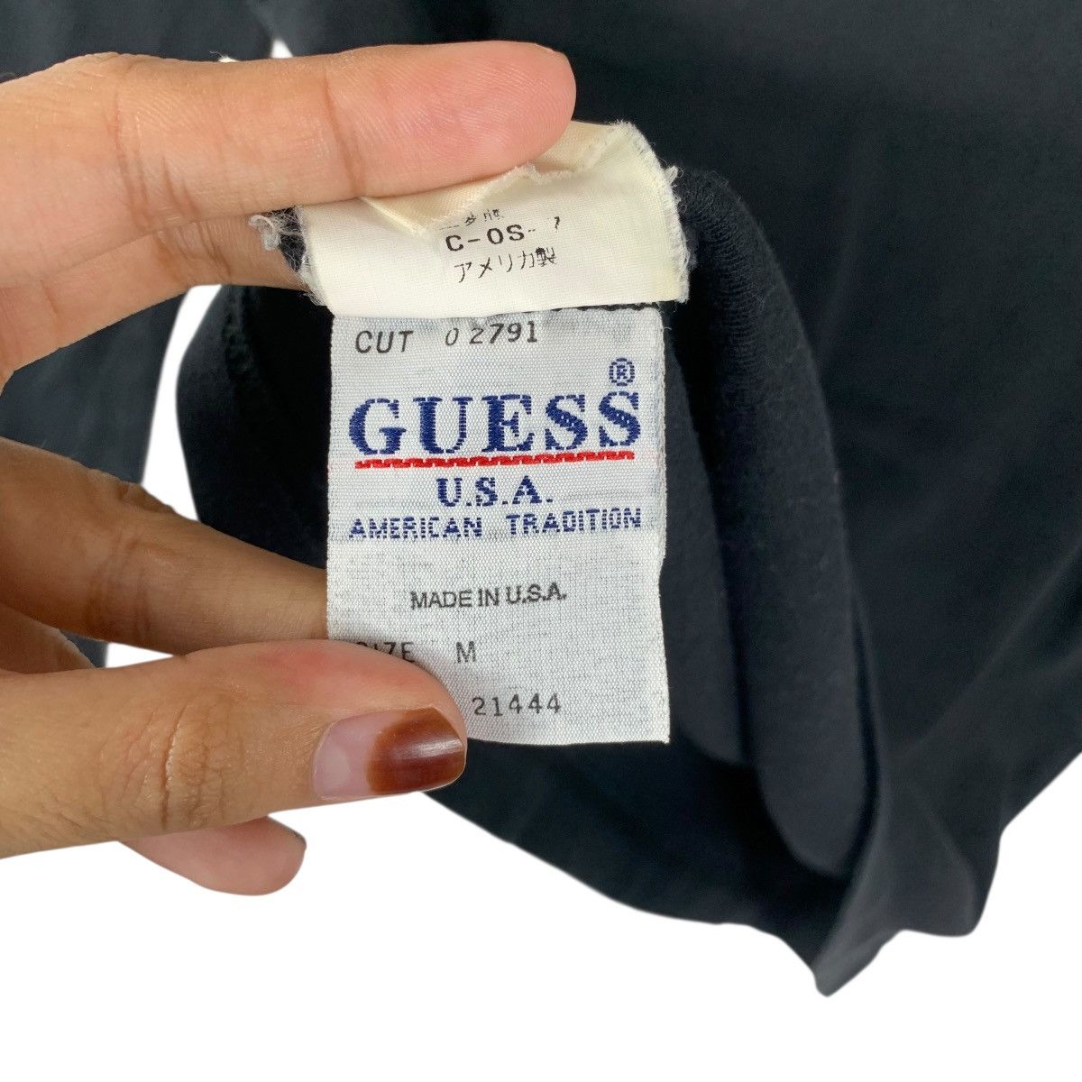 Guess Vintage GUESS USA American Tradition Embossed Logo Tee Size M / US 6-8 / IT 42-44 - 7 Thumbnail