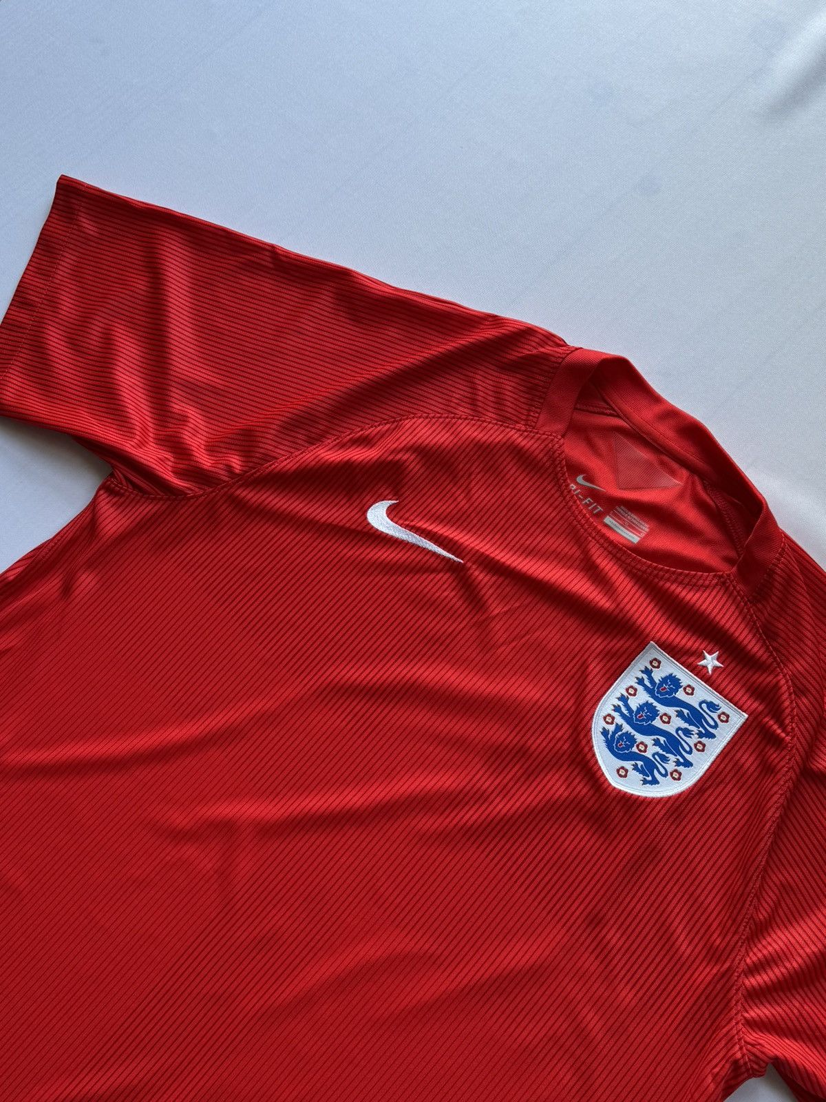 Nike × Vintage England 2014 2016 vintage shirt soccer jersey Size US L / EU 52-54 / 3 - 7 Thumbnail