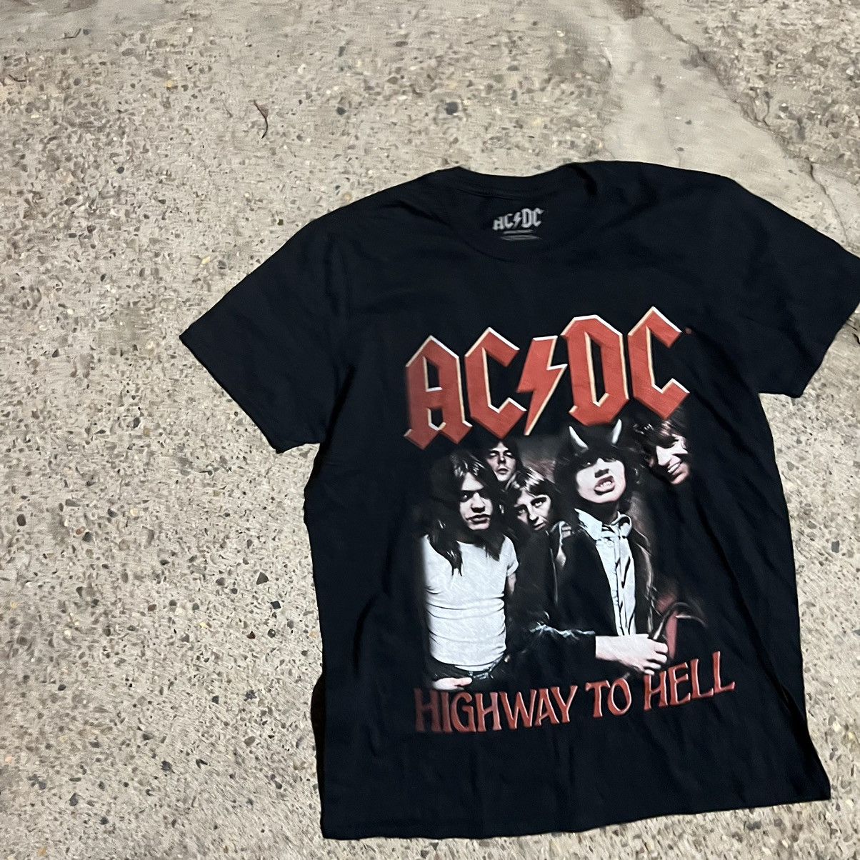 AC/DC × Band Tees × Vintage Vintage Y2K AC/DC band higway to hell graphic t shirt black Size US S / EU 44-46 / 1 - 2 Thumbnail