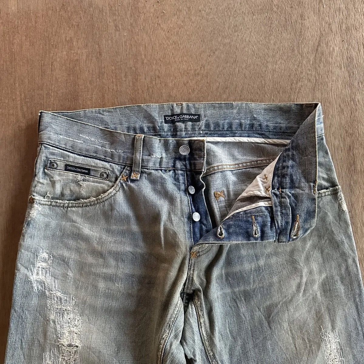 Dolce & Gabbana SICKSS 💥 VTG DOLCE&GABBANA DISTRESSED DENIM LIGHTWASH PANT Size US 34 / EU 50 - 10 Thumbnail