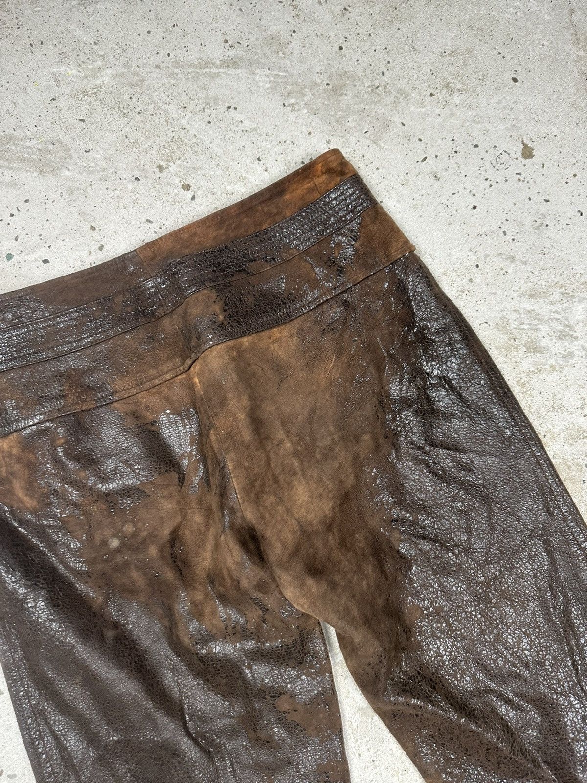 Roberto Cavalli AW2000 Roberto Cavalli Brown Leather Eroded Burnt Pants Size US 30 / EU 46 - 24 Thumbnail