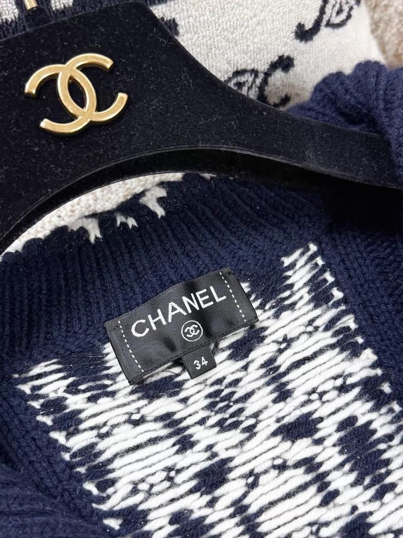 Chanel Chanel Pin white navy collar long-sleeved knitted cardigan Size XXS / US 00 / IT 34 - 5 Thumbnail