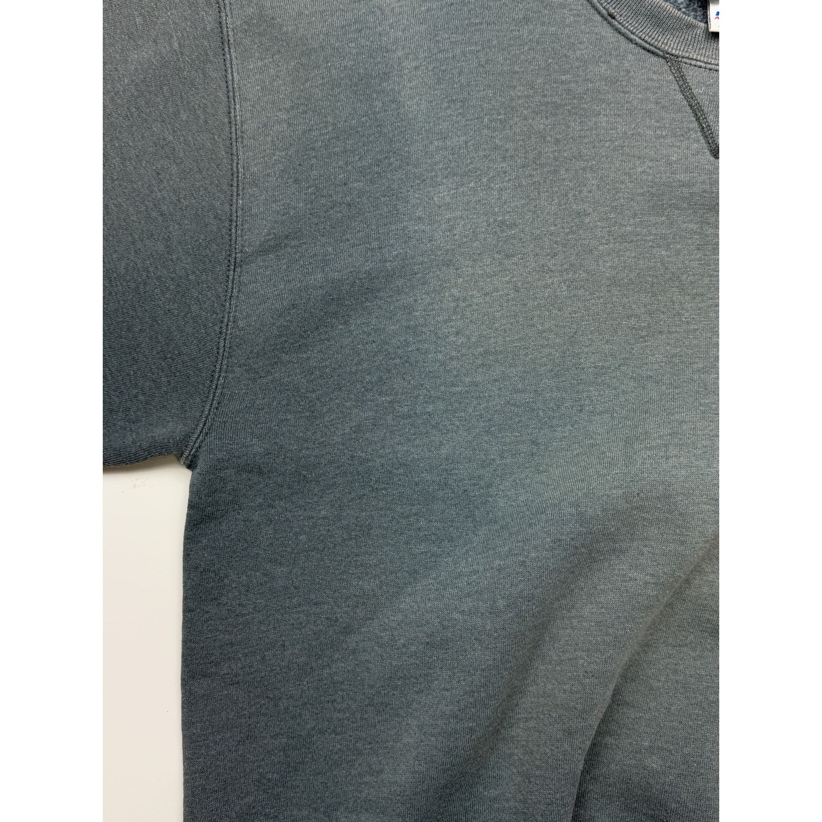 Vintage Russell Athletic Cropped Boxy Sweatshirt Size L Blue Tone Size US L / EU 52-54 / 3 - 5 Thumbnail