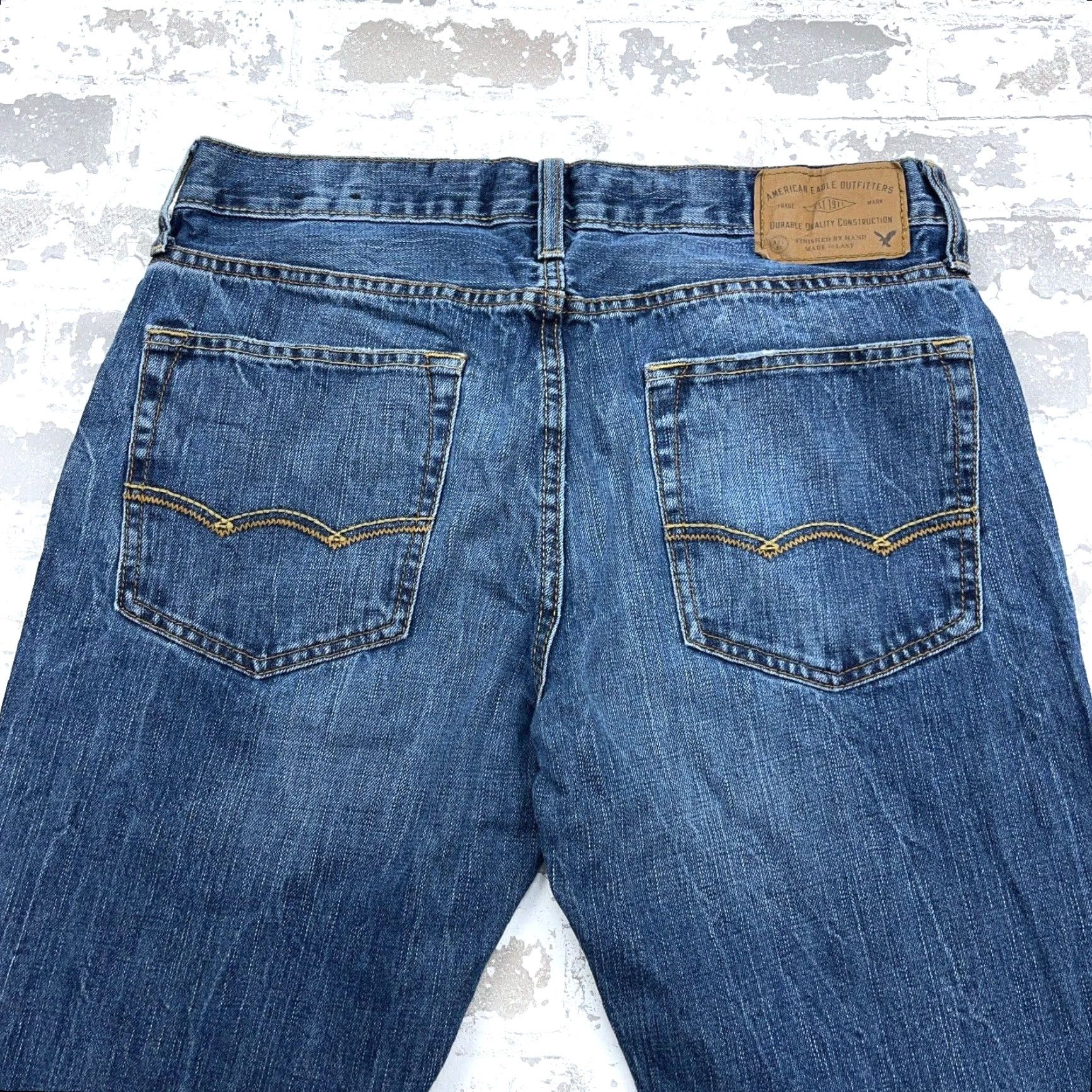 American Eagle Outfitters American Eagle Outfitters Jeans Men 31x32 Straight Leg Denim 5-Pocket Blue Medium Wash Relaxed Fit 31 in Inseam 32 in Vintage: No Mens Size US 31 - 6 Thumbnail