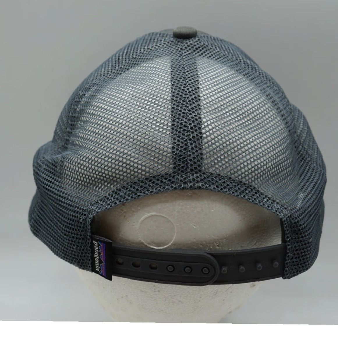 Patagonia Patagonia P-6 Logo LoPro Trucker Hat Navy Blue - Unisex Adults One Size Blue Hat Size ONE SIZE - 3 Thumbnail