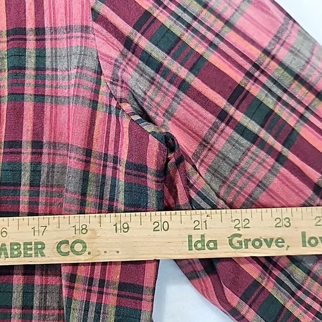 Vintage Newport News Vintage Plaid Button Up Women’s Blazer L Red Three-Button Sleeve One-Button Front Lined Career Office Size L / US 10 / IT 46 - 7 Thumbnail