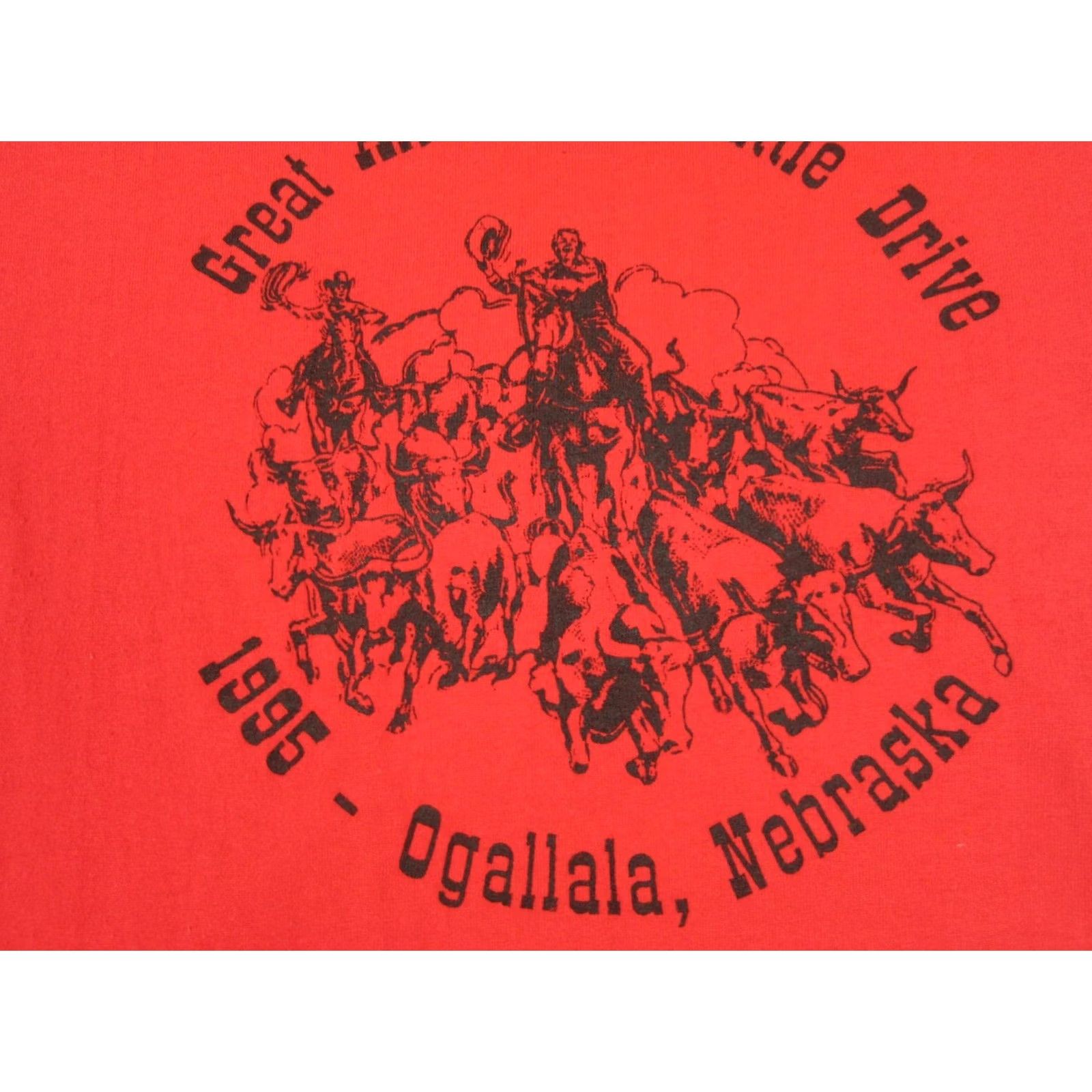 Vintage VINTAGE Oneita Great American Cattle Drive Shirt XL Red USA Shirt Mens XL Red Logo Cotton Polyester T-Shirt USA Vintage Size US XL / EU 56 / 4 - 4 Thumbnail