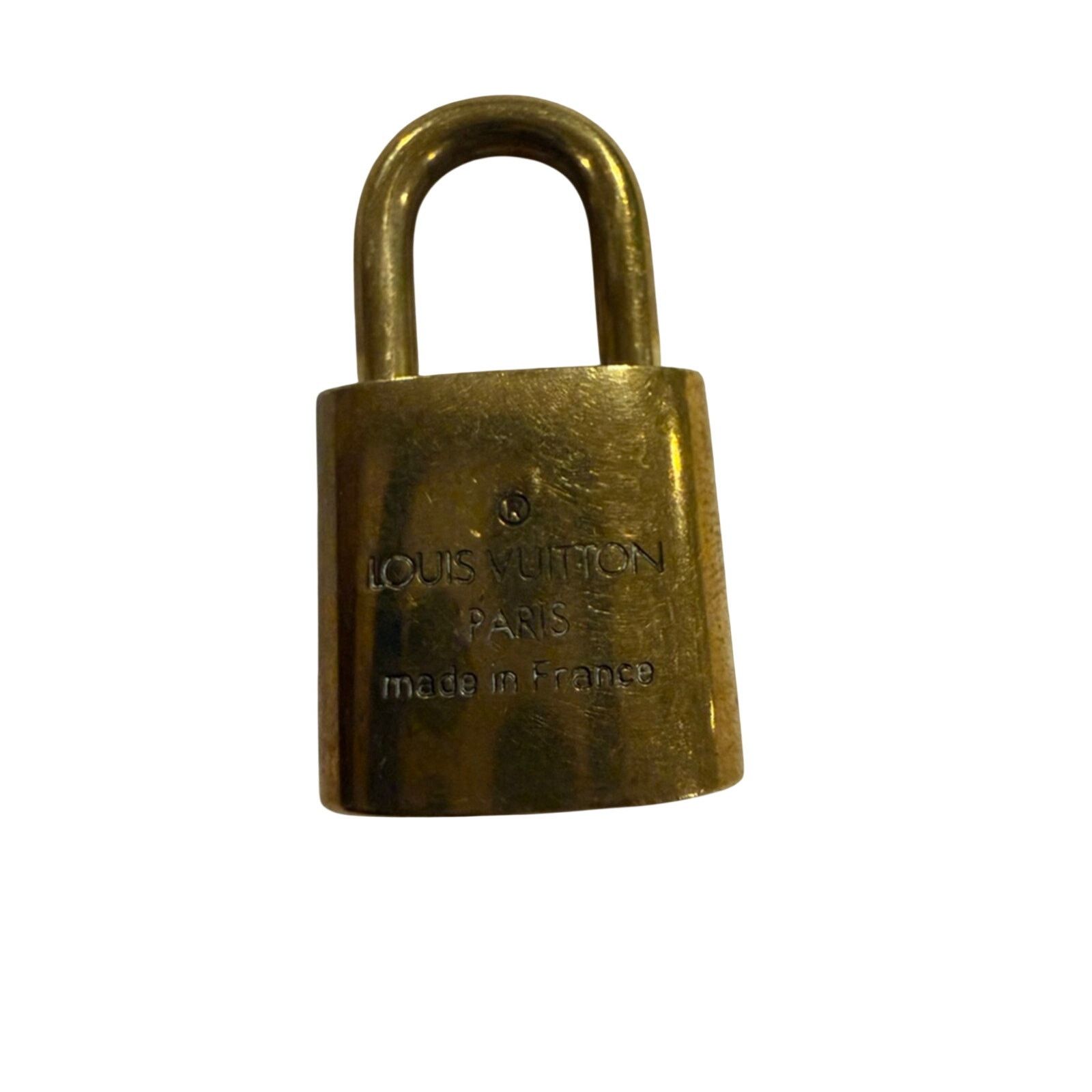 Louis Vuitton Louis Vuitton Gold Tone Padlock only 306 Size ONE SIZE - 3 Thumbnail