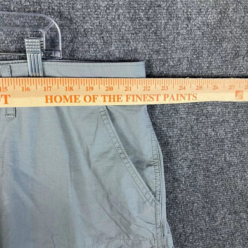 Levi's Levi's Cargo Shorts Men's W42 Cotton Adults Zipper Fly Gray Size US 42 / EU 58 - 3 Thumbnail