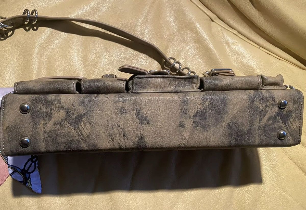 Japanese Brand Women Half-moon Leather Hasp Shoulder Crossbody Bag Size ONE SIZE - 11 Thumbnail