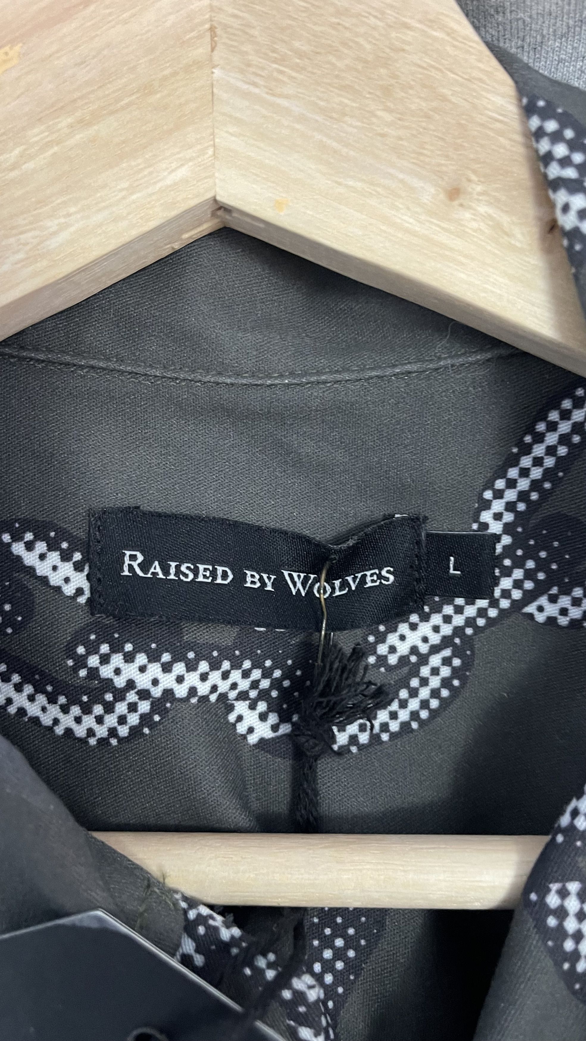 Raised By Wolves Raised By Wolves Chains Camp Collar Shirt Size US L / EU 52-54 / 3 - 3 Thumbnail