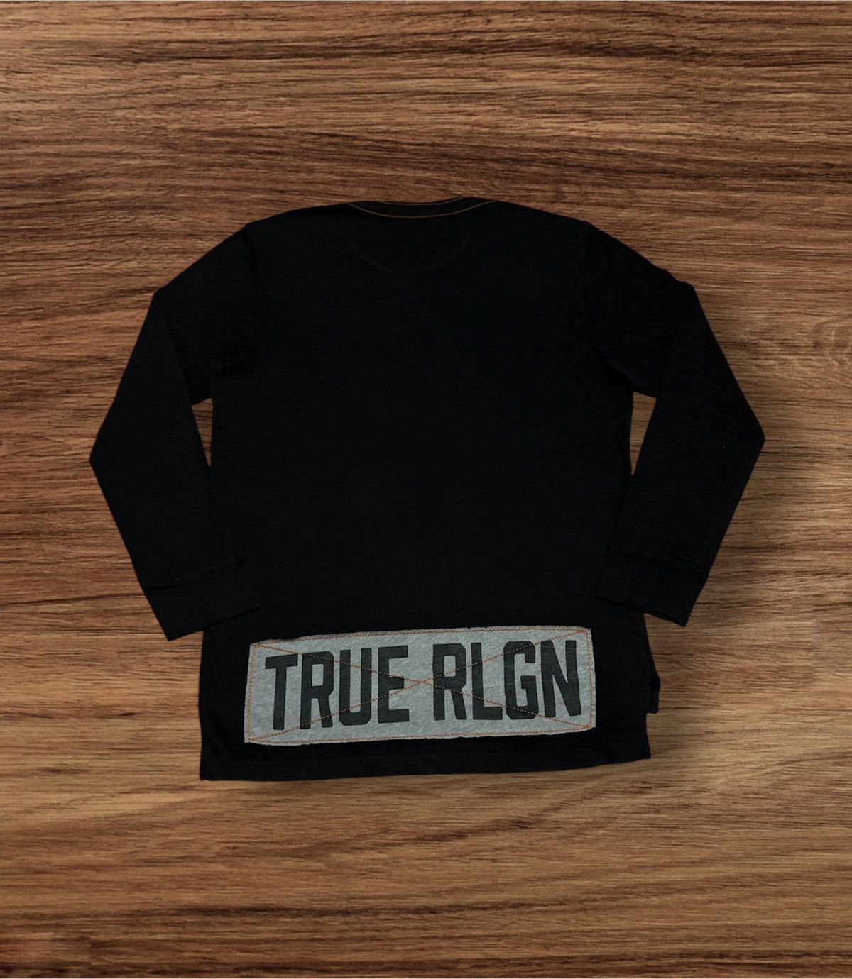 Designer × True Religion TRUE RELIGION Rare Design Style Long Sleeve T-Shirt Size US L / EU 52-54 / 3 - 1 Thumbnail