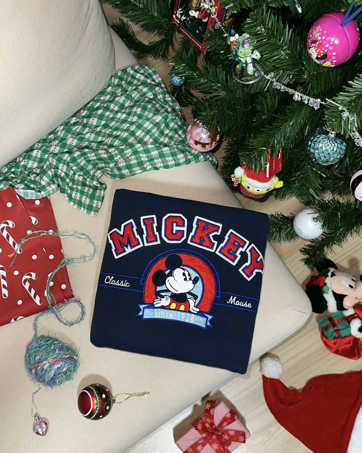 Disney × Mickey Mouse × Vintage Mickey Mouse Sweatshirt 🎯🪣 Size US XXL / EU 58 / 5 - 3 Thumbnail