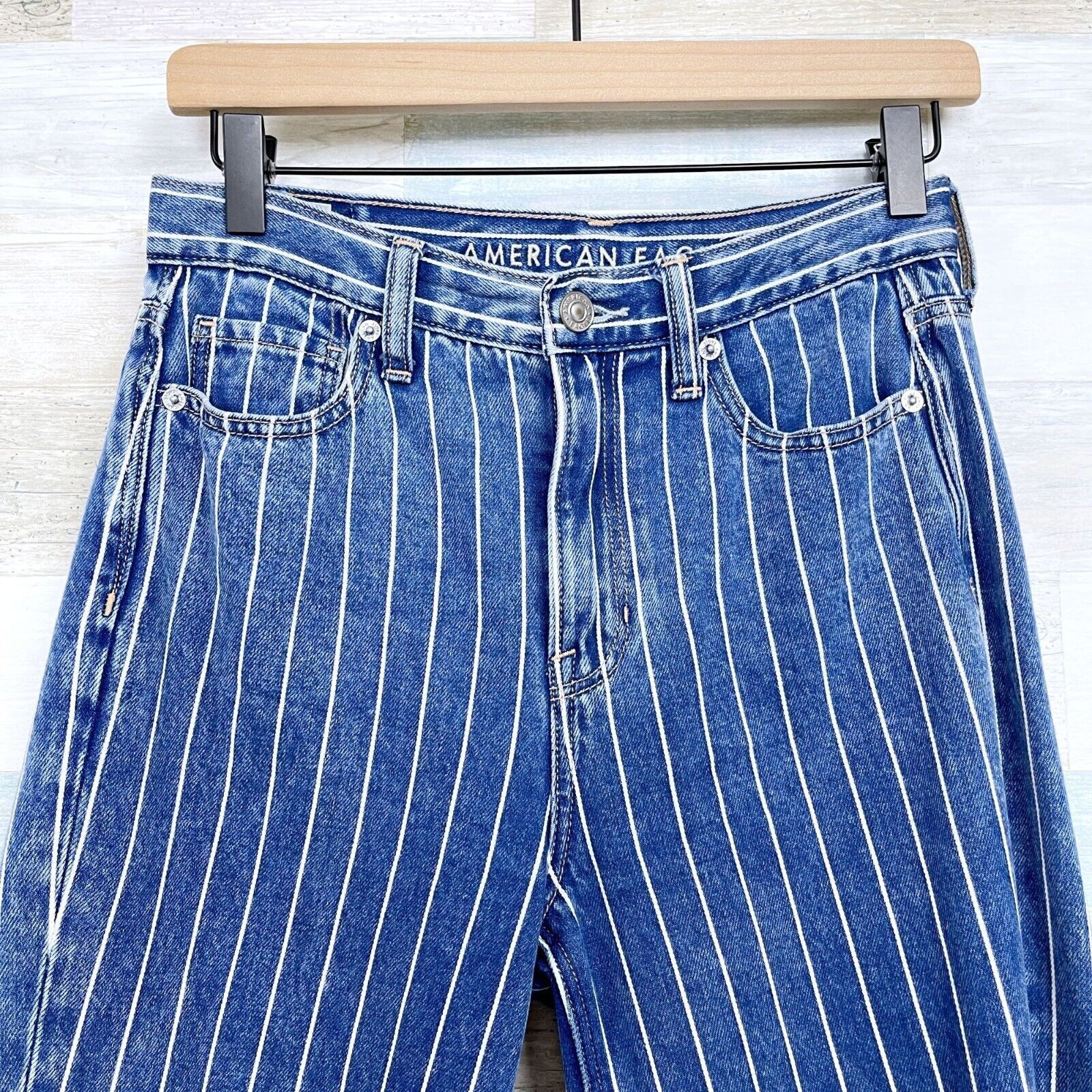 American Eagle Outfitters American Eagle Striped Mom Jeans Blue White 11" High Rise 0 Size 25" / US 0 / IT 36 - 2 Thumbnail