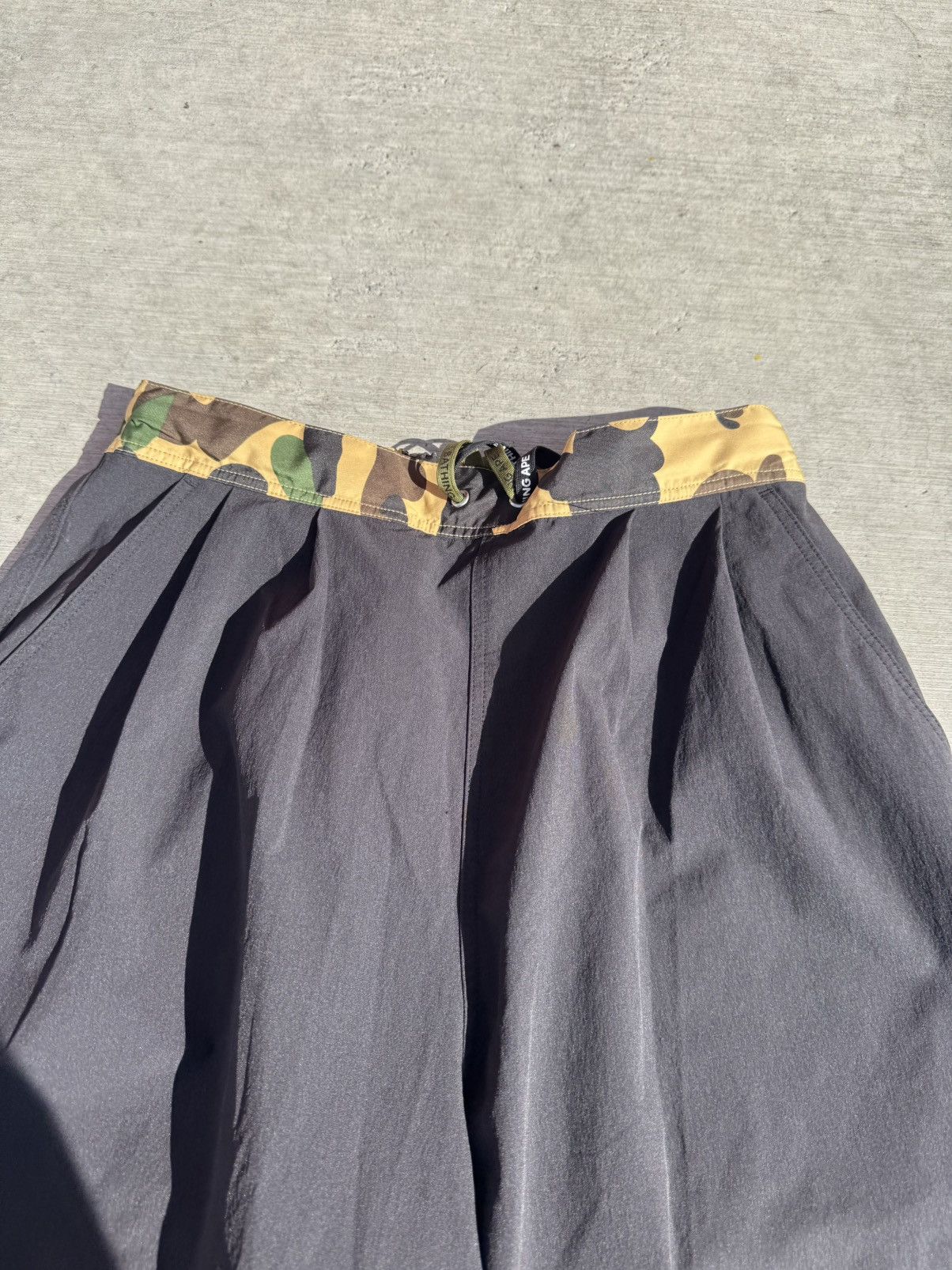 Bape A BATHING APE BAPE PANTS NYLON JOGGERS SIZE XS EXTRA SMALL Size 28" / US 6 / IT 42 - 2 Thumbnail