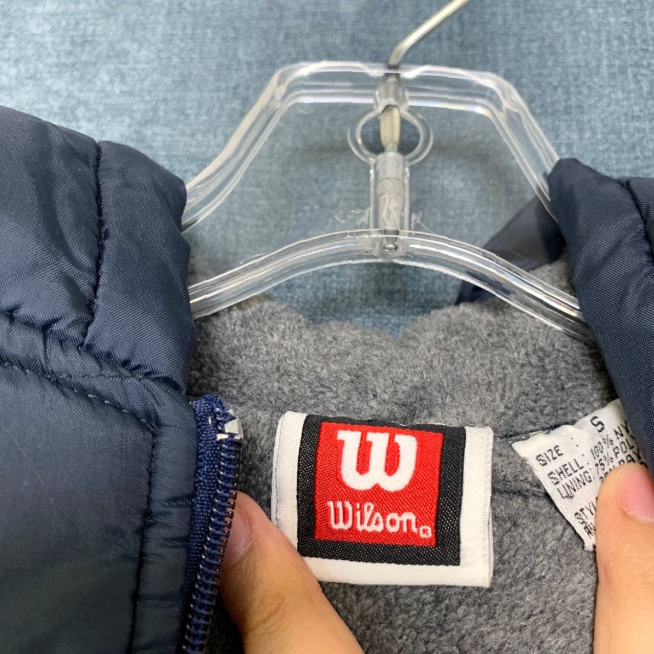 Wilson VINTAGE Wilson Puffer Vest Mens Small Navy Blue Nylon Sherpa Fleece Lined Quilted Hooded Size US S / EU 44-46 / 1 - 7 Thumbnail