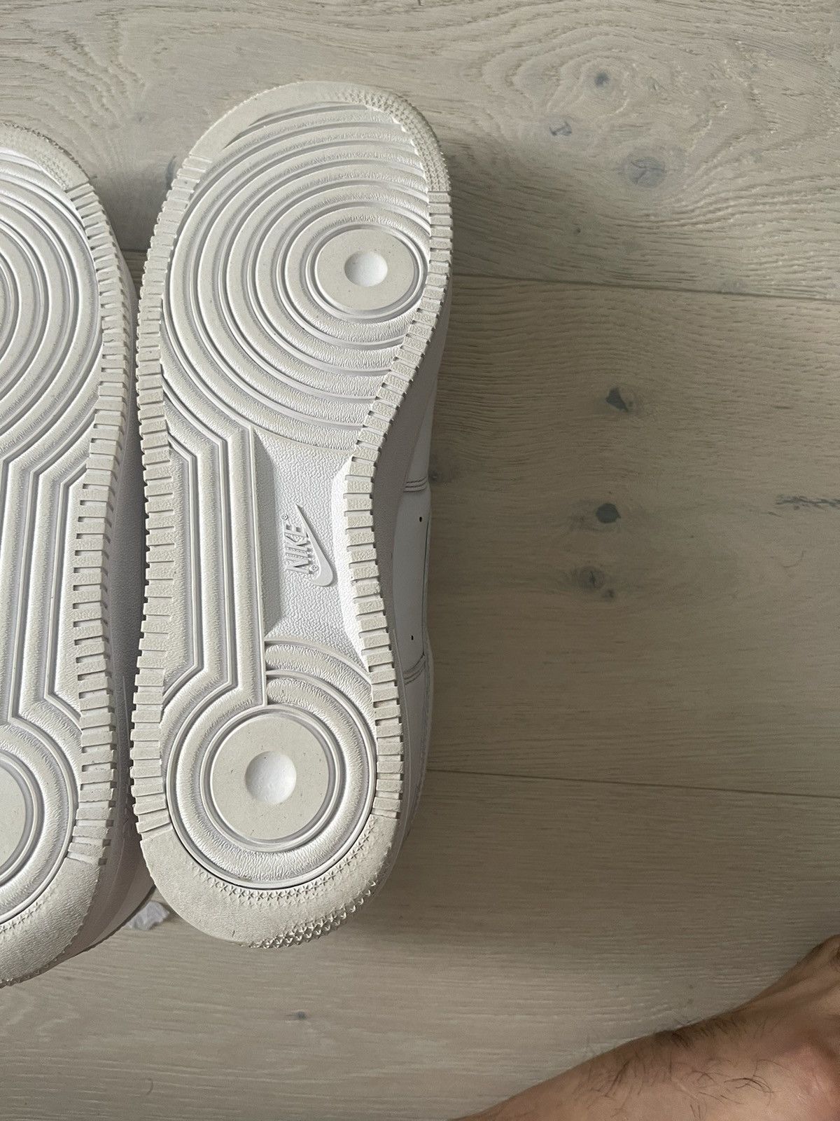 Nike Size 15 Nike AF 1 White Low - Used Size US 15 / EU 48 - 12 Thumbnail