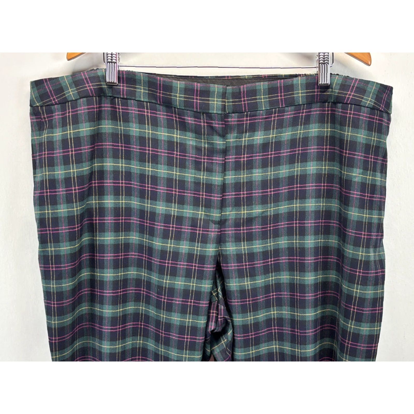 Talbots Talbots Hampshire Pants Women 24W Plus Plaid Wool Blend Ankle Multicolor Womens Size 42" / US 20 - 2 Thumbnail
