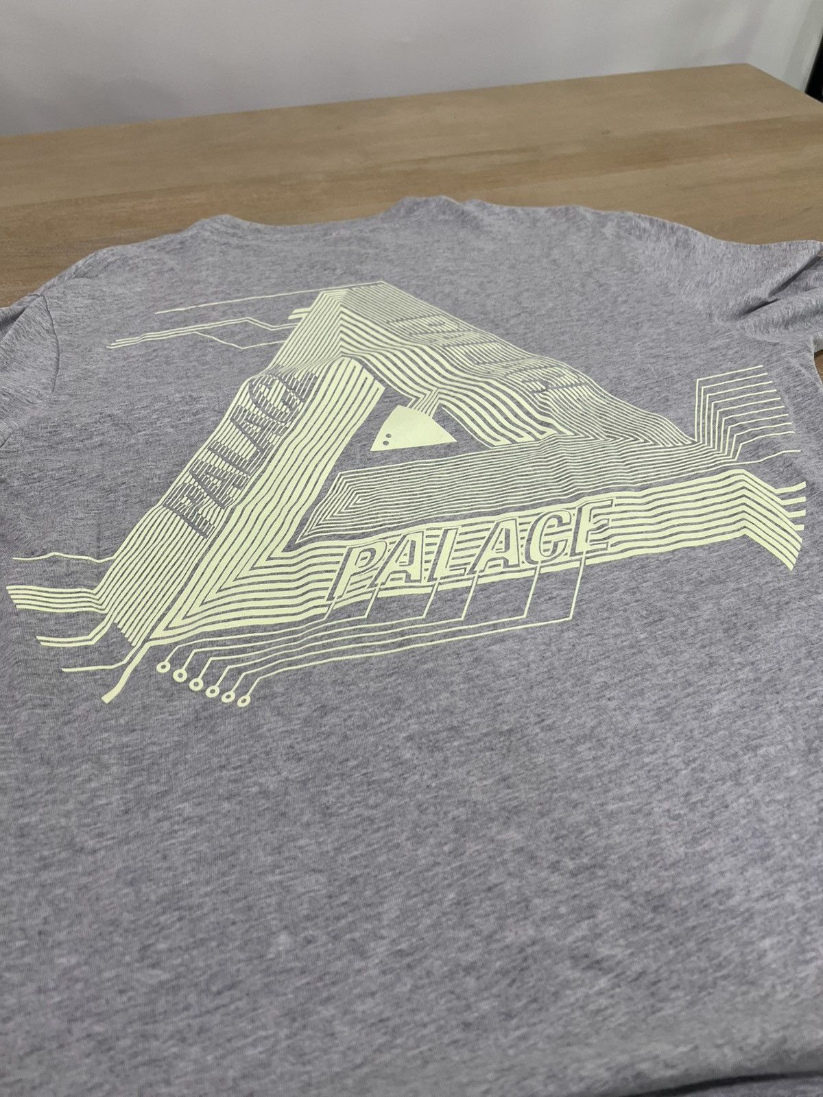 Palace Palace Tri-Ferg Surkit LS Tee Size US L / EU 52-54 / 3 - 4 Thumbnail