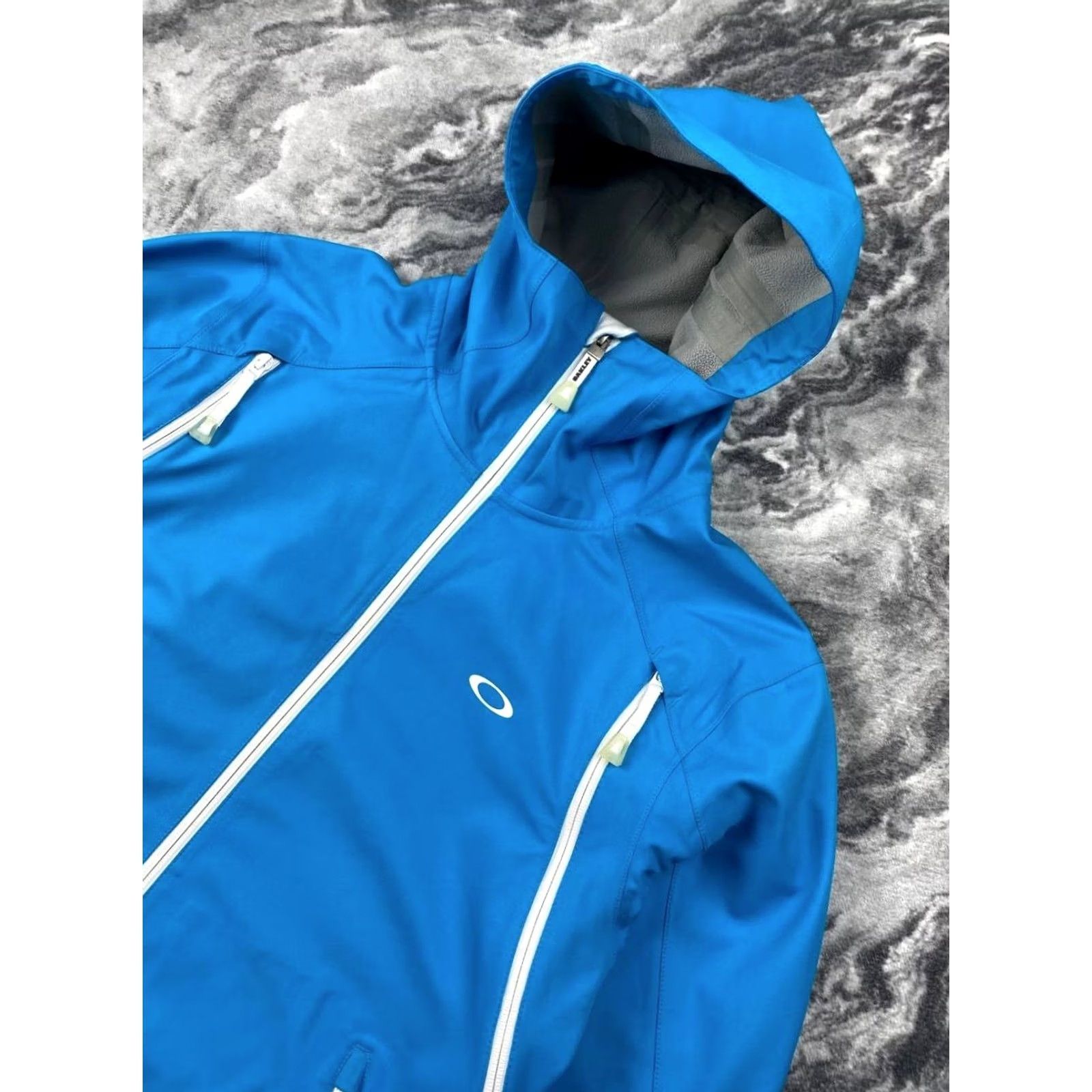 Oakley VINTAGE Oakley Jacket Mens Size M Blue SoftShell Size US M / EU 48-50 / 2 - 3 Thumbnail