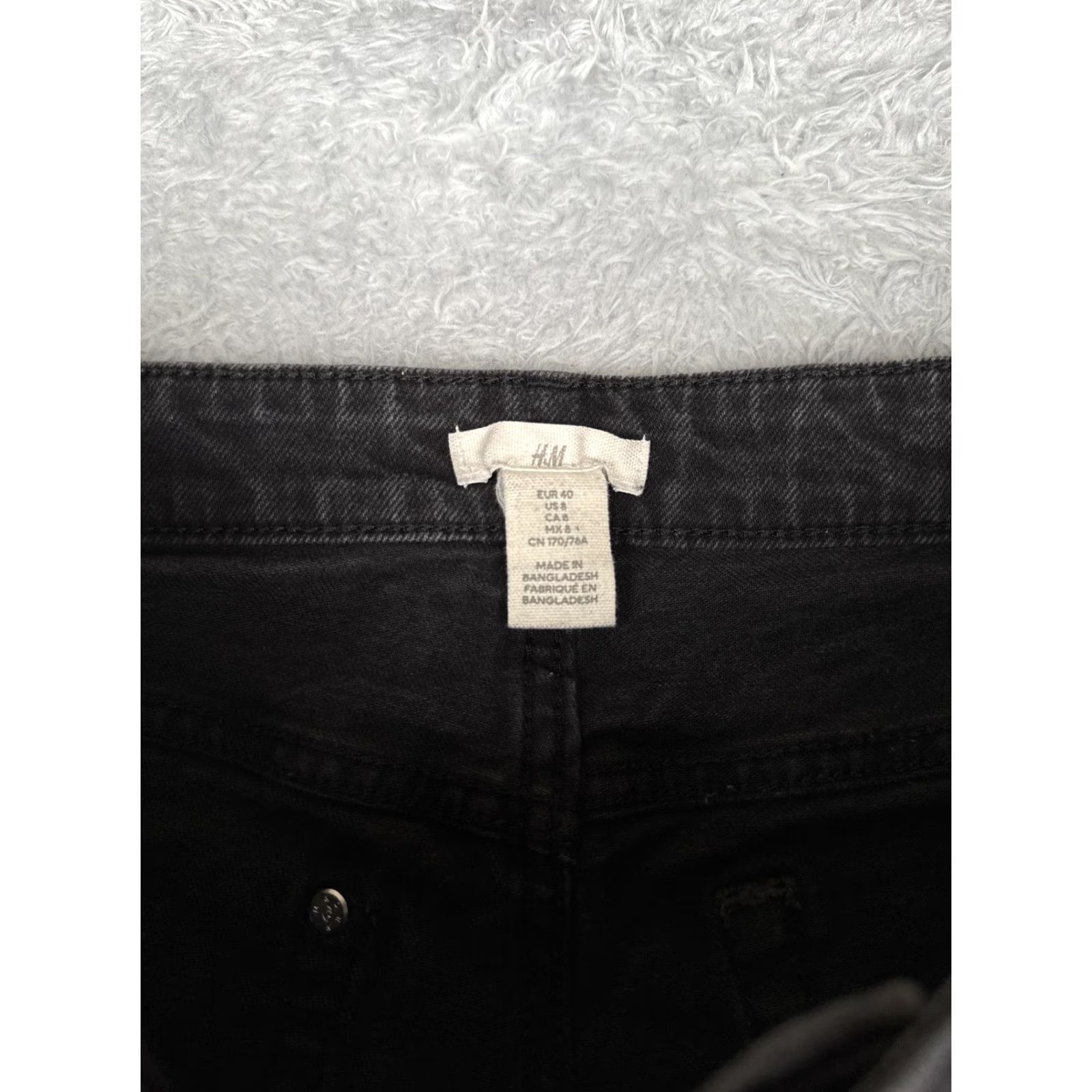 H&M H&M Jeans Women 8 Black High Rise Straight Denim 5-Pocket Zip Button Charcoal Wash Cotton Blend Spandex 29x27 Size 30" / US 8 / IT 44 - 6 Thumbnail