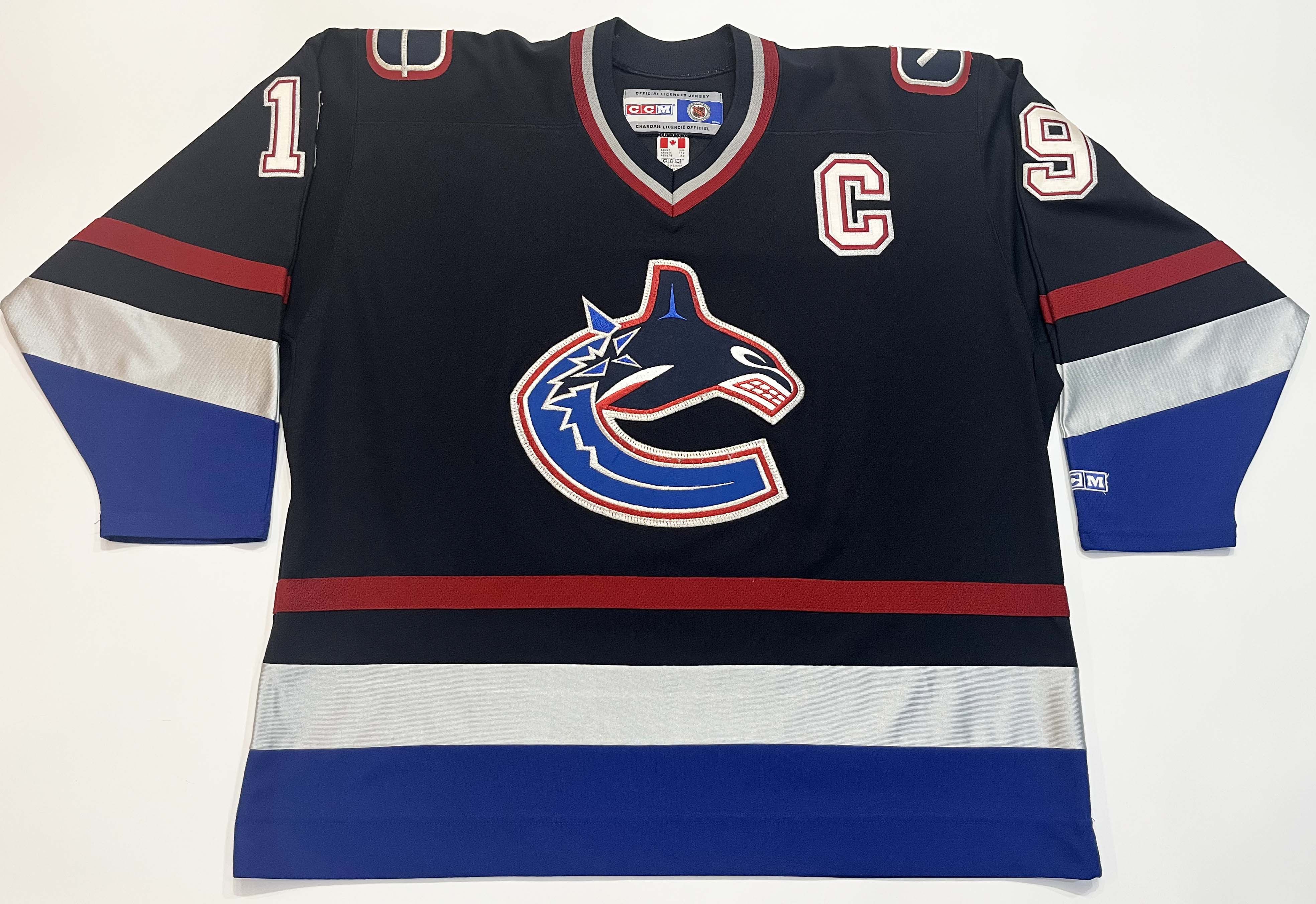 Ccm CCM Vancouver Canucks NASLUND #19 NHL Hockey Jersey Size US XXL / EU 58 / 5 - 1 Thumbnail