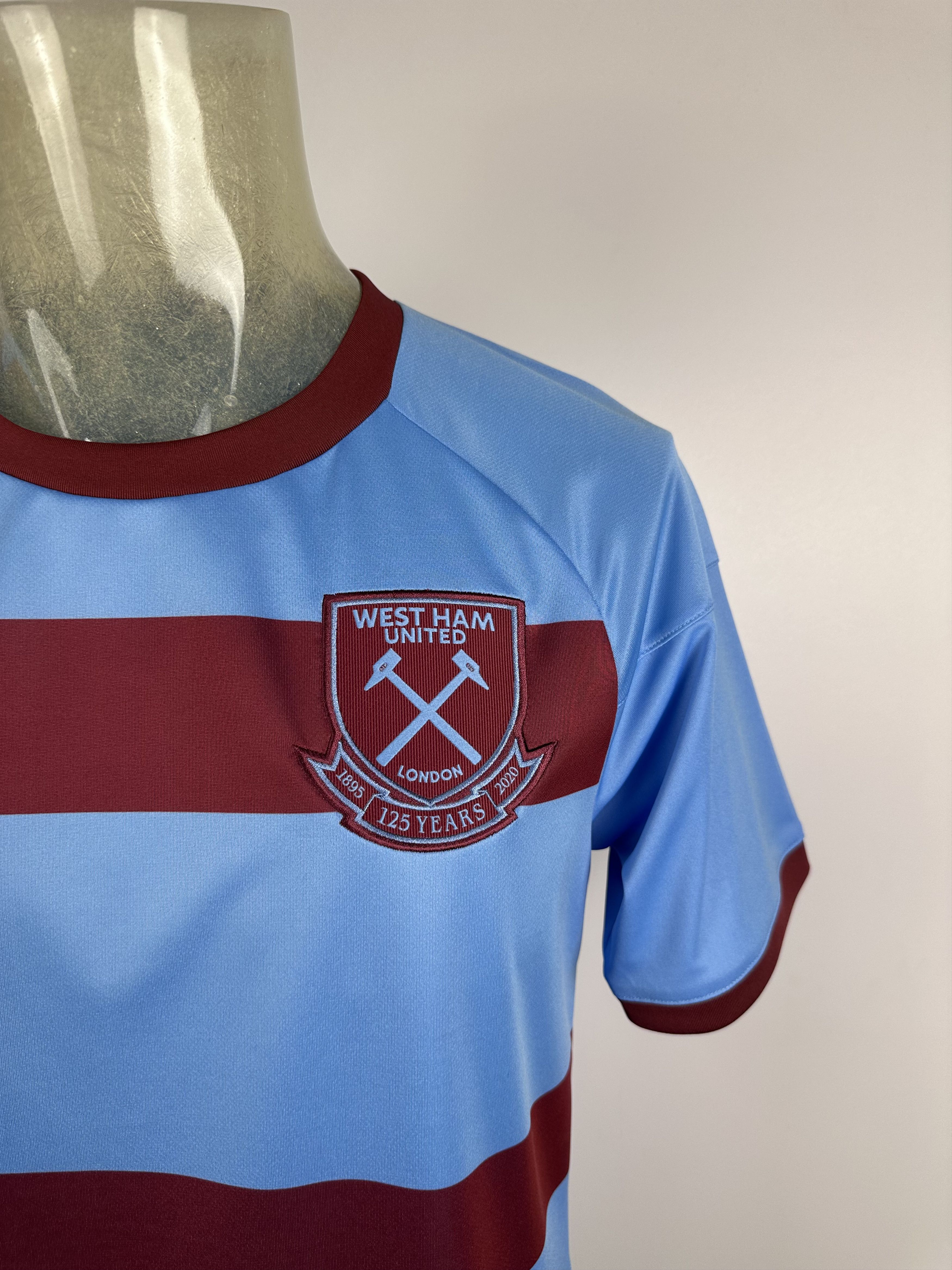 Umbro West Ham United 2020 2021 Football Shirt Soccer Jersey Umbro Size US M / EU 48-50 / 2 - 2 Thumbnail