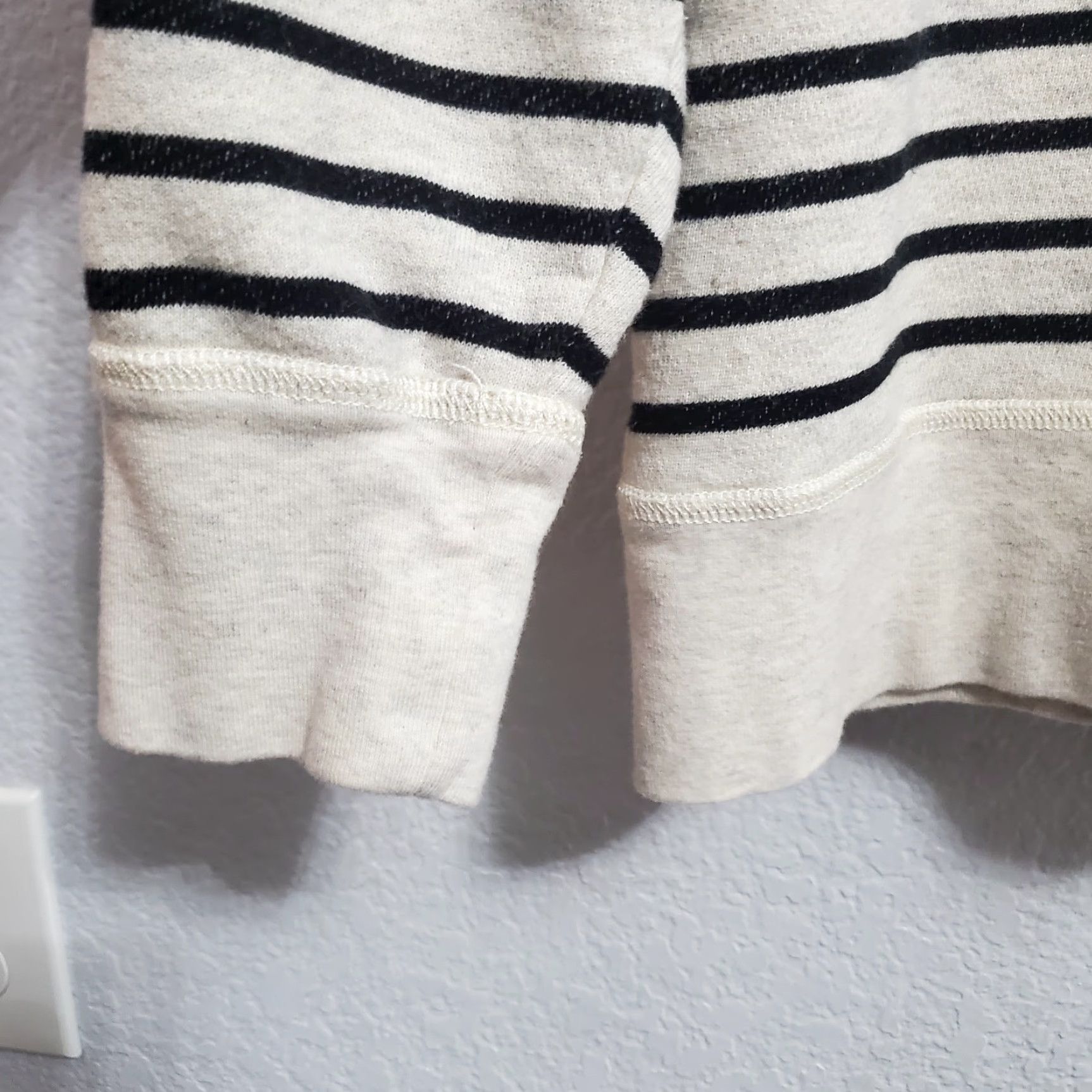J.Crew J Crew Sweatshirt Women Large Beige Black Striped Cheers Graphic Print Nautical Size L / US 10 / IT 46 - 7 Thumbnail