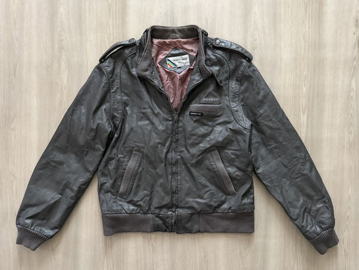 Members Only Vintage 80s Members Only Leather Bomber Jacket Sz 42 * Size US M / EU 48-50 / 2 - 1 Thumbnail