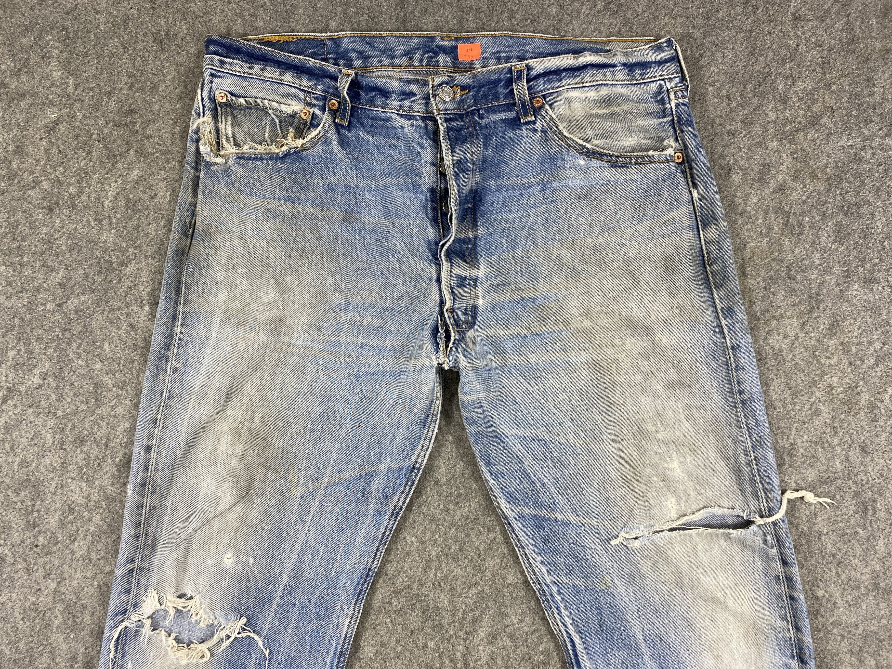 Japanese Brand Dirty Ripped Blue Vintage Levi's 501 36x29 Denim -JN2301 Size US 35 - 3 Thumbnail