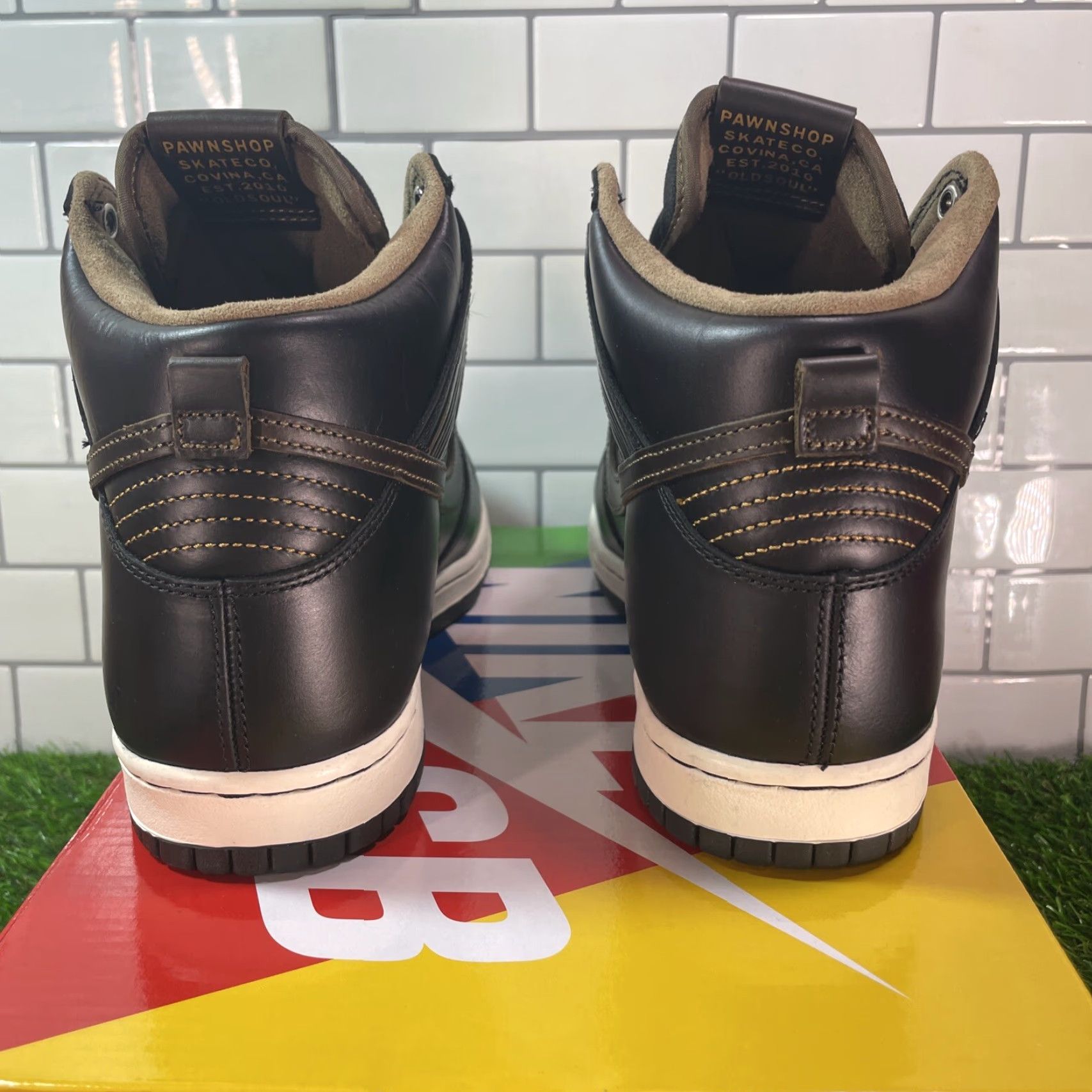 Nike Nike SB Dunk High Men’s 8.5 Pawnshop FJ0445-001 Sneakers Black Gold Mens Shoes New High Top Size US 8 / EU 41 - 5 Thumbnail