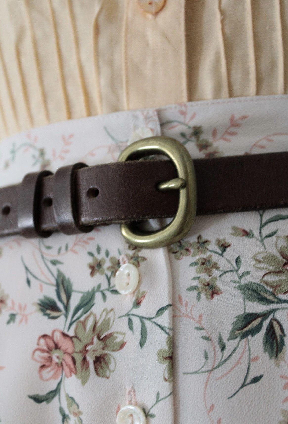 Gap Gap y2k belt | chestnut leather brass buckle Size ONE SIZE - 1 Thumbnail